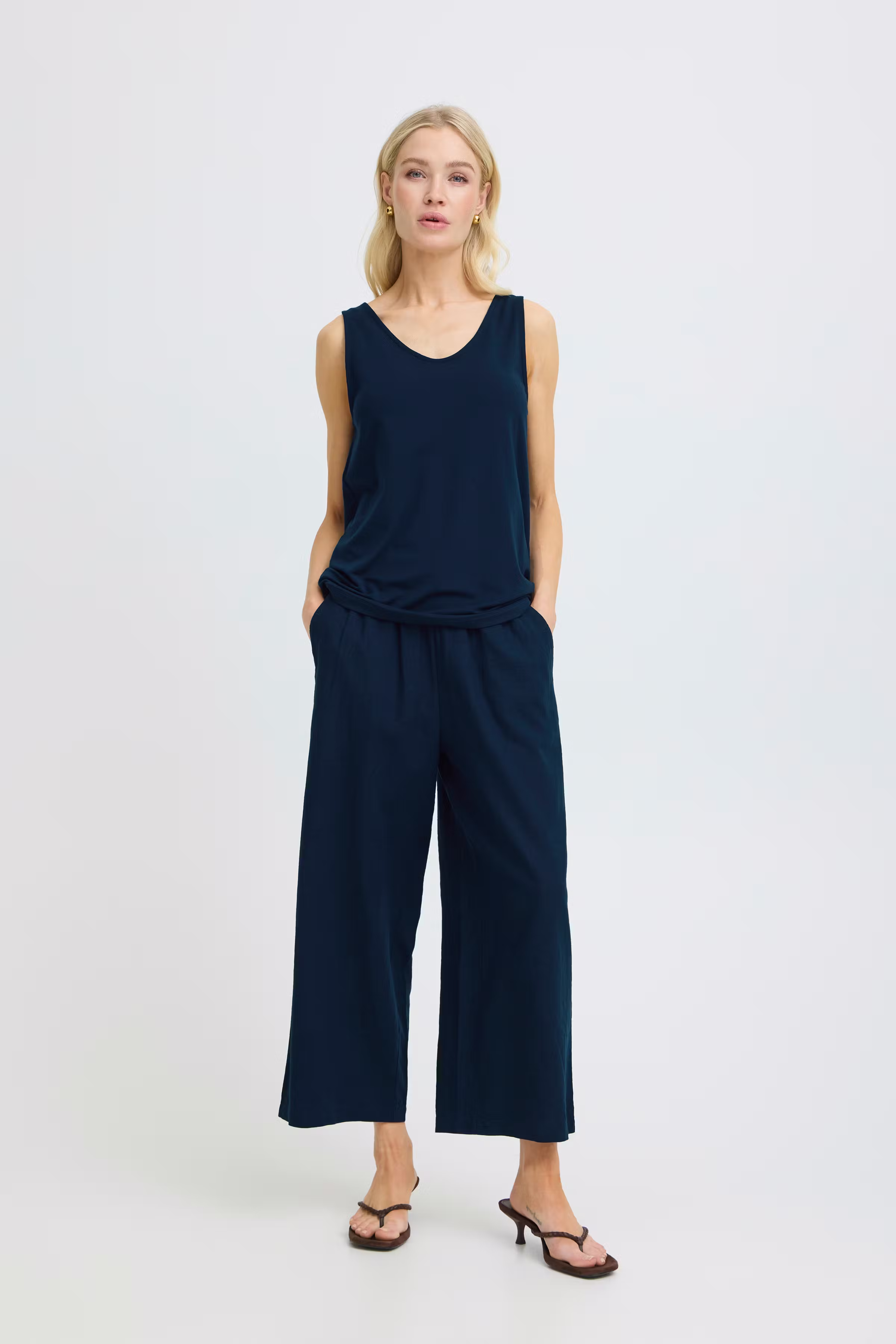 BYREXIMA Top LOOKBOOK FRONT 20806231-194020