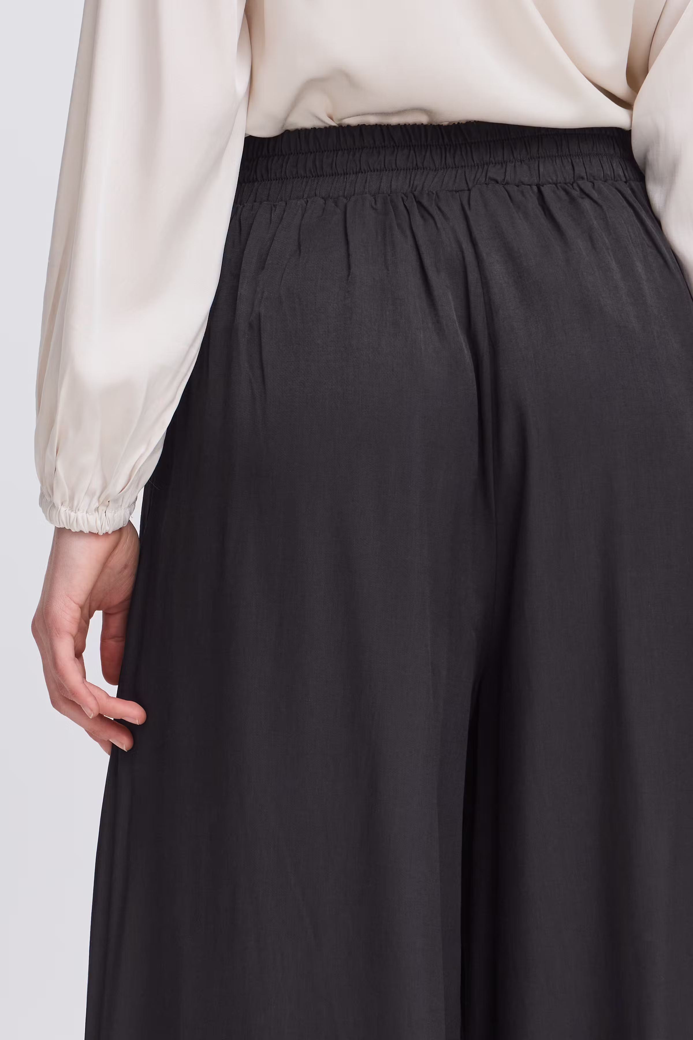 FRMYA PA 2 Casual Hose LOOKBOOK DETAIL 20615085-200113