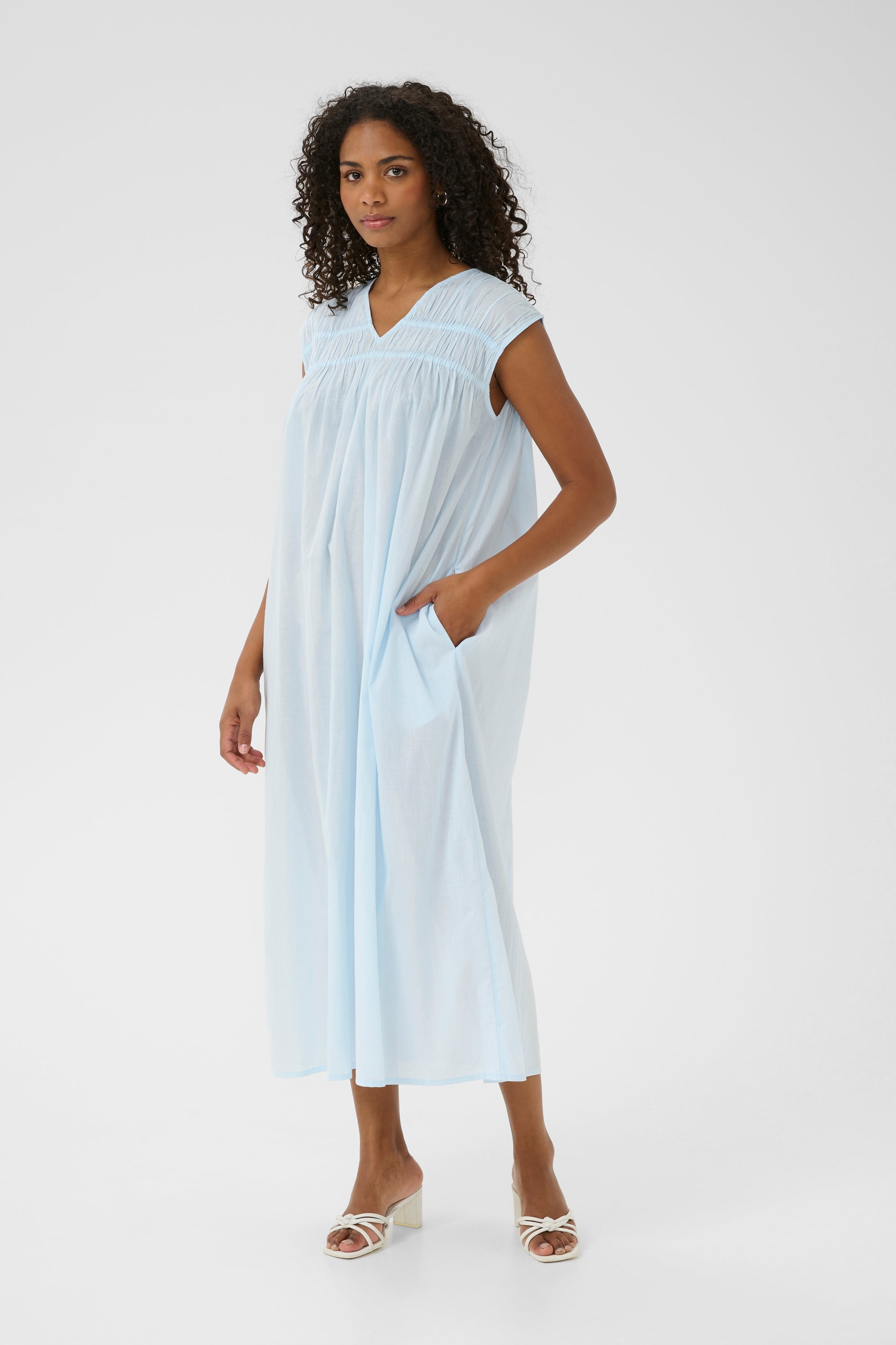 KAthua Dress LOOKBOOK FRONT 10509988-144005