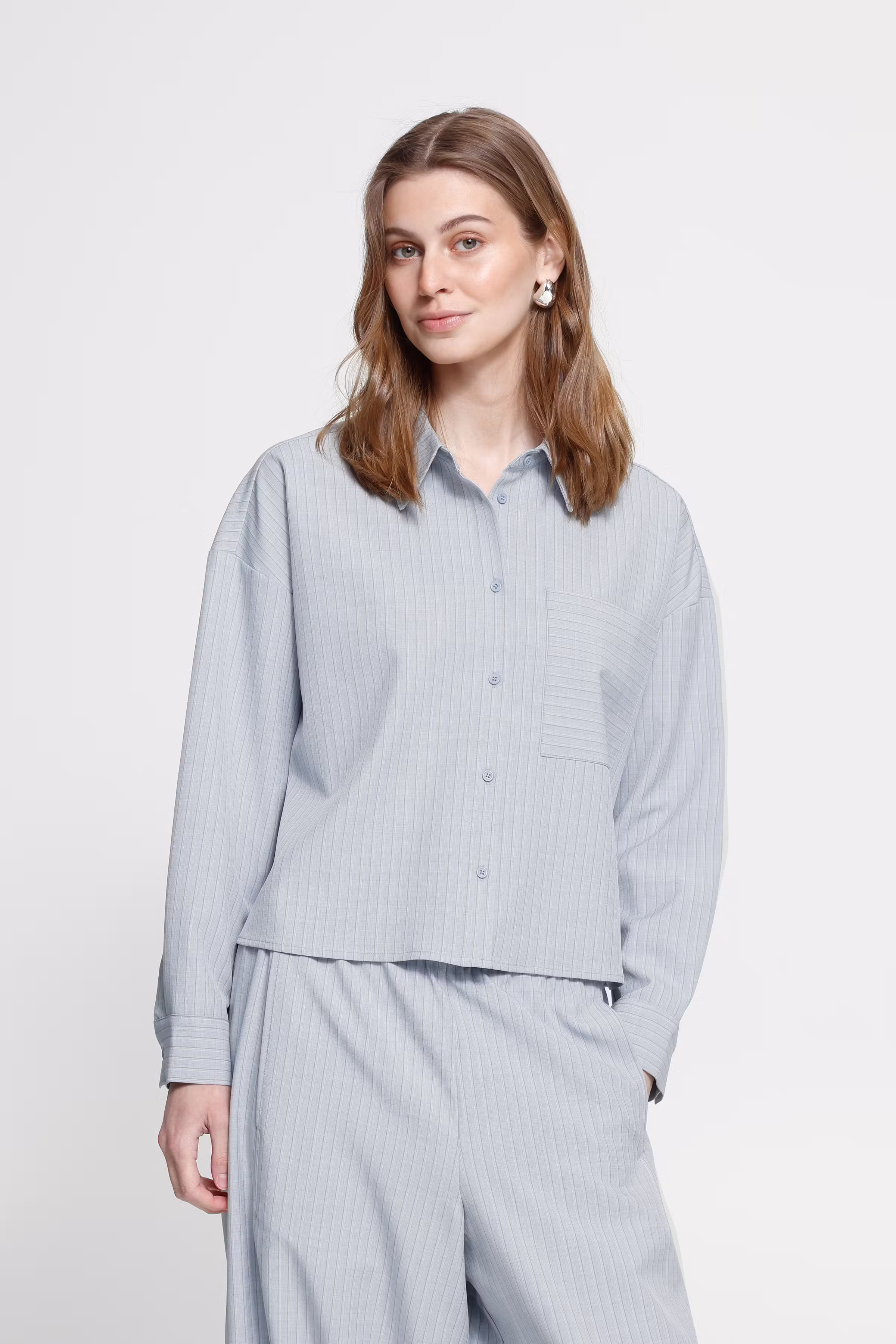 IXTRINE skjorte LOOKBOOK FRONT 20123489-164013