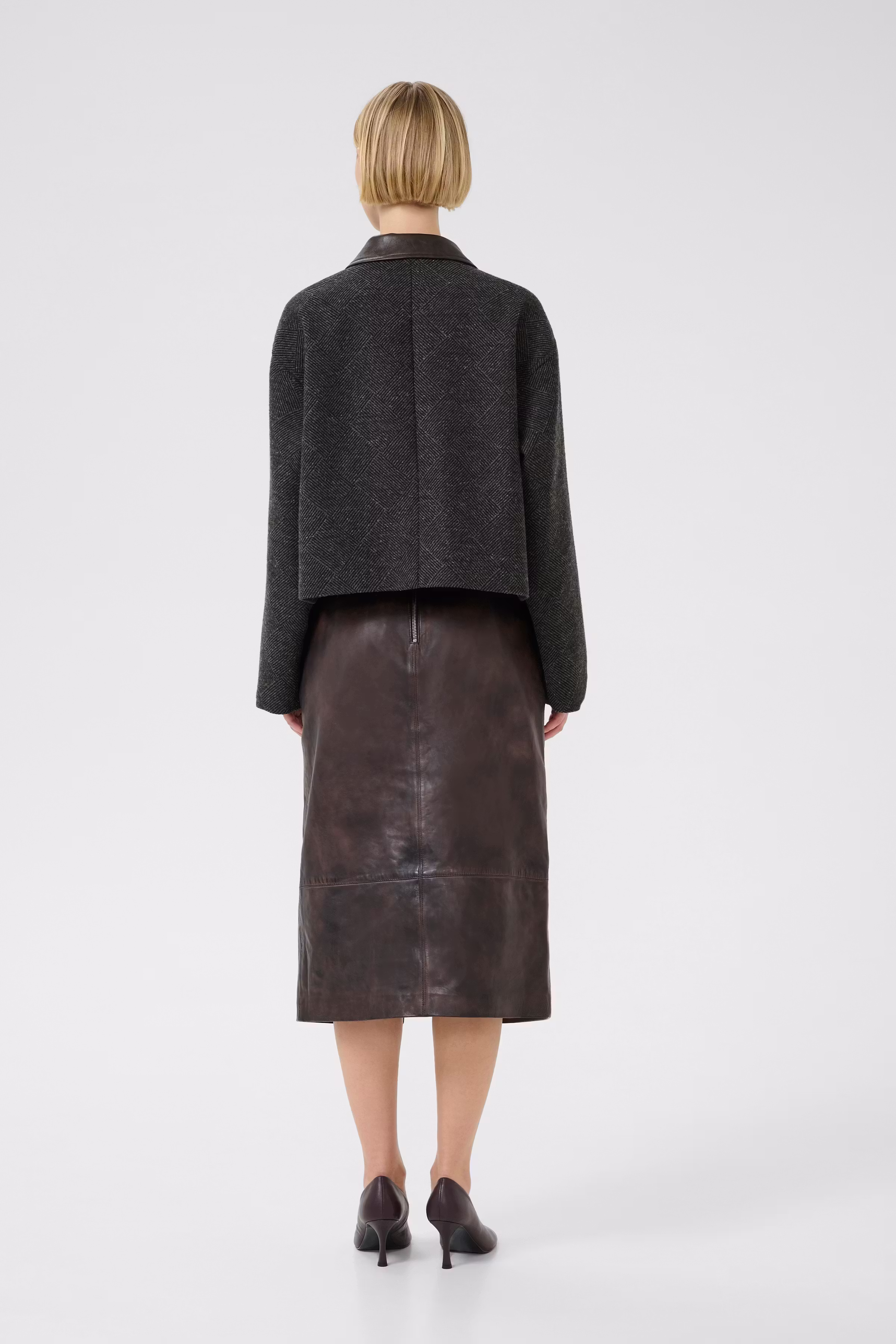 KBAnuk Jacket LOOKBOOK BACK 10105545-185206