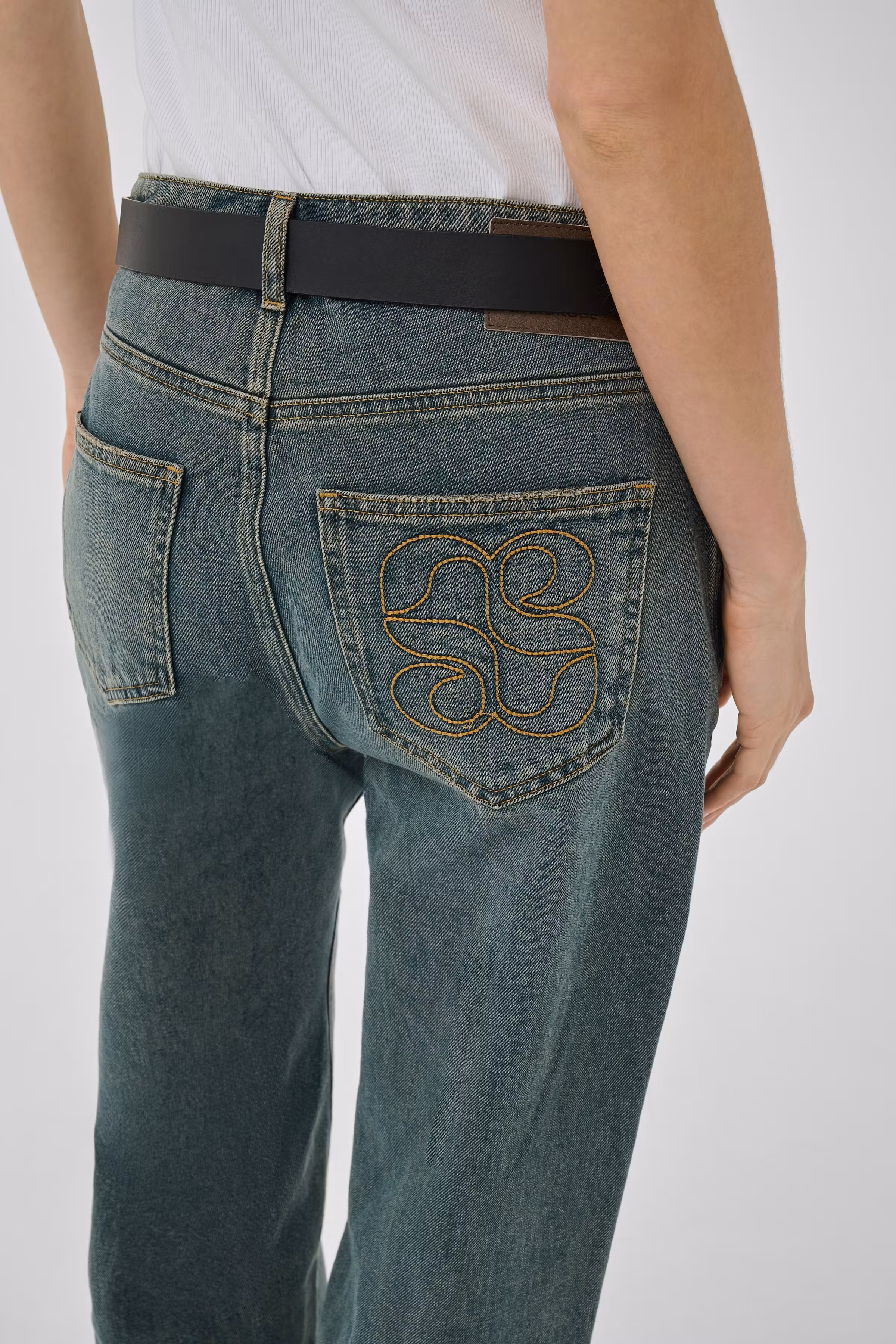 MWLouis Jeans LOOKBOOK DETAIL 10705839-100066