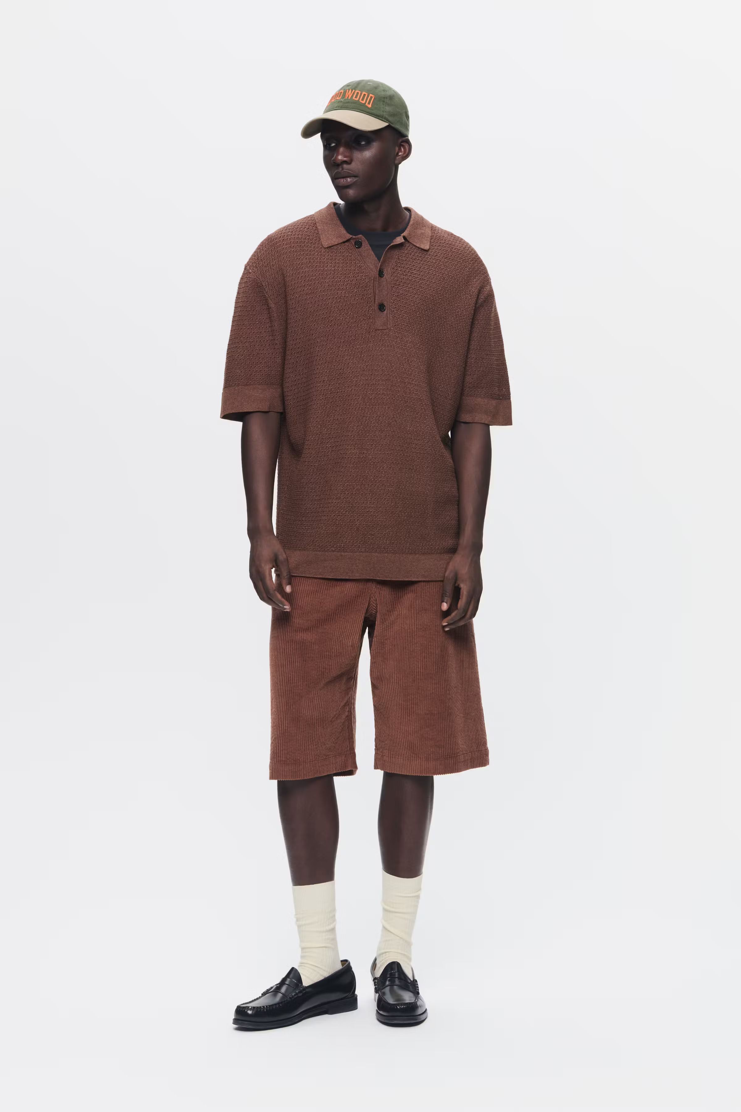 WWBrett Fløyel Shorts LOOKBOOK FRONT 30250411-191218