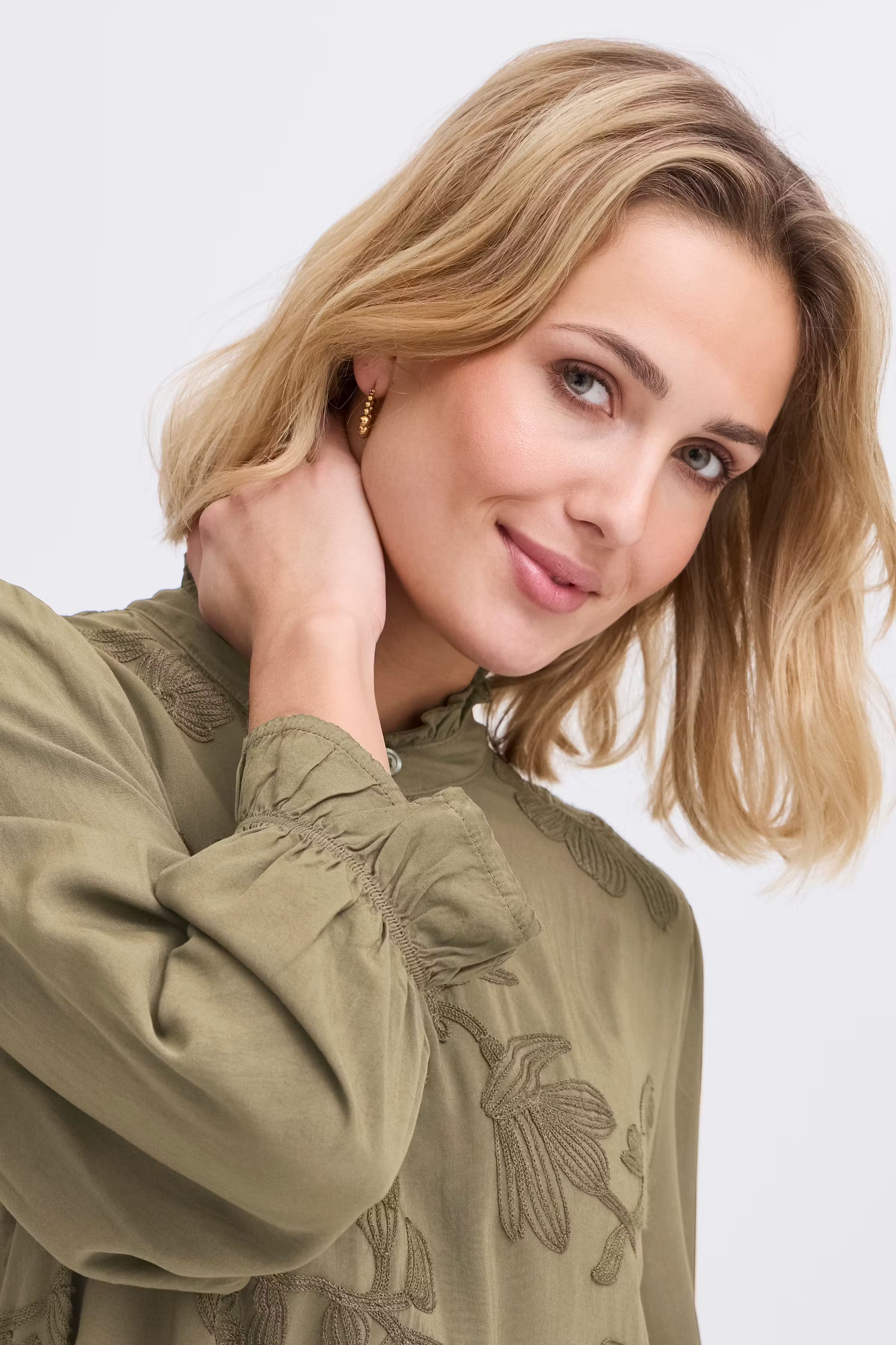 SBLAWIN Bluse LOOKBOOK DETAIL 22100877-180515