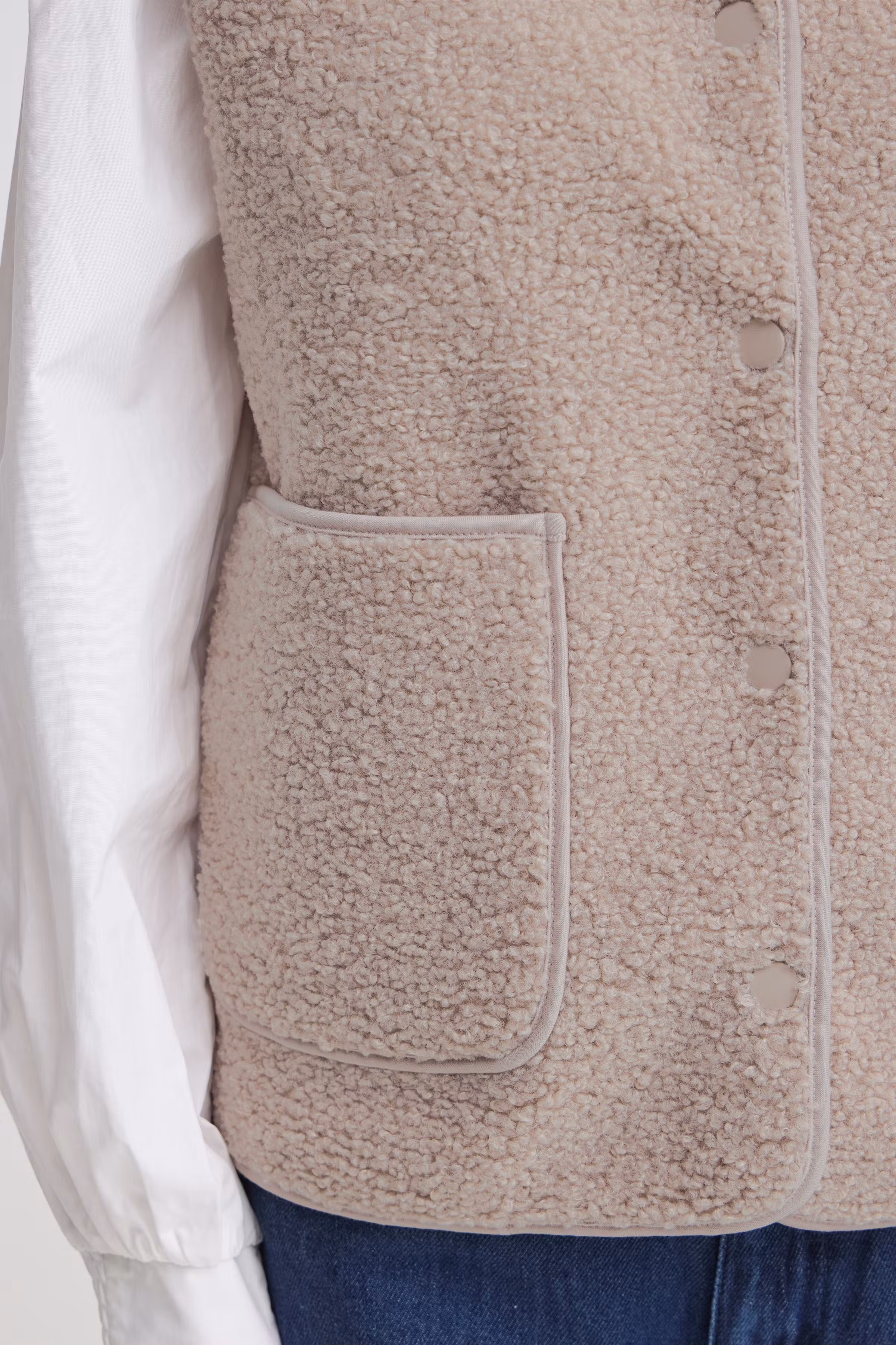 FRGWYNNE Waistcoat LOOKBOOK DETAIL 20618104-161305
