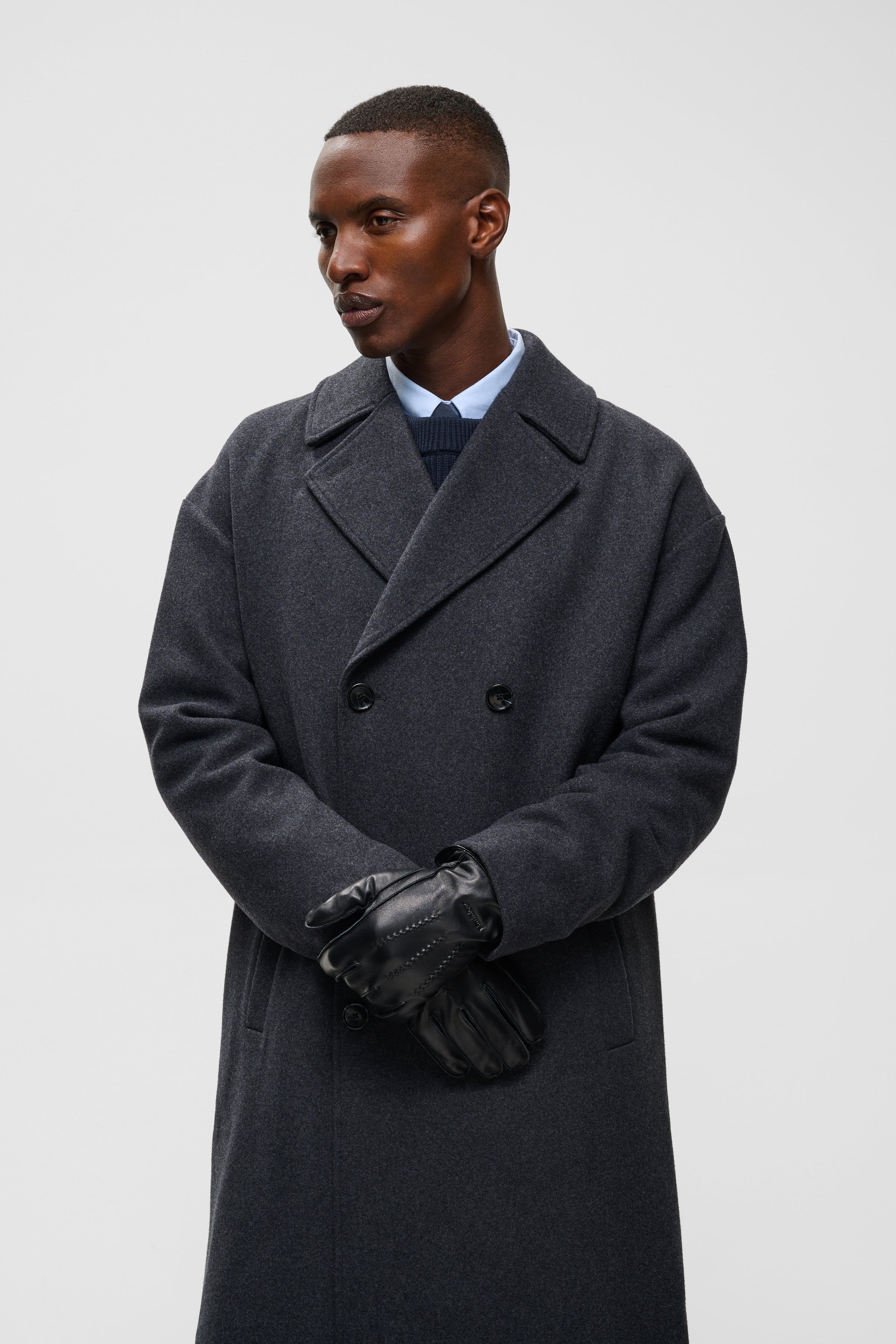 MAtrewy Leather Gloves LOOKBOOK FRONT 30204795-300275