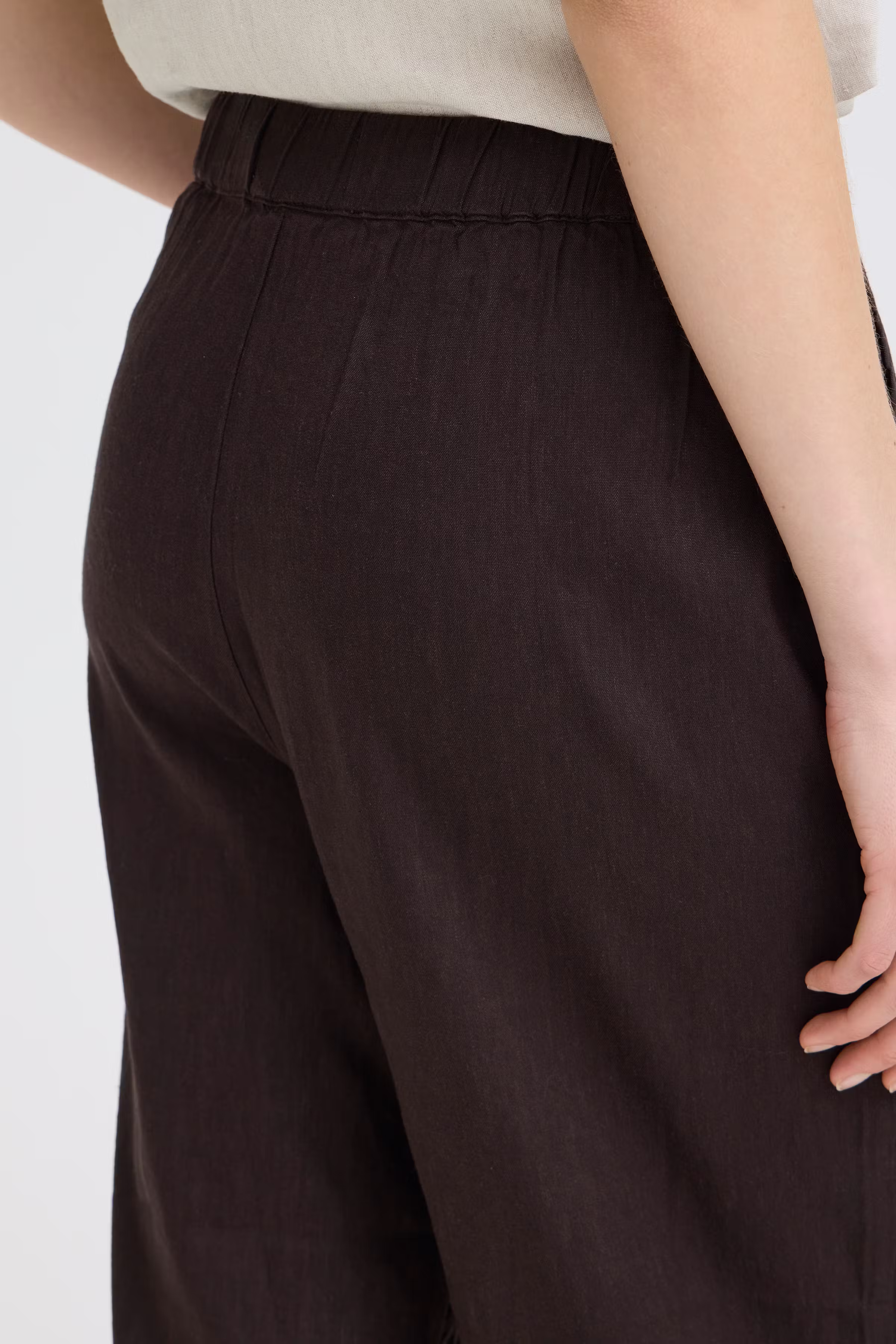 PZLUCA Bukser LOOKBOOK DETAIL 50210435-191103