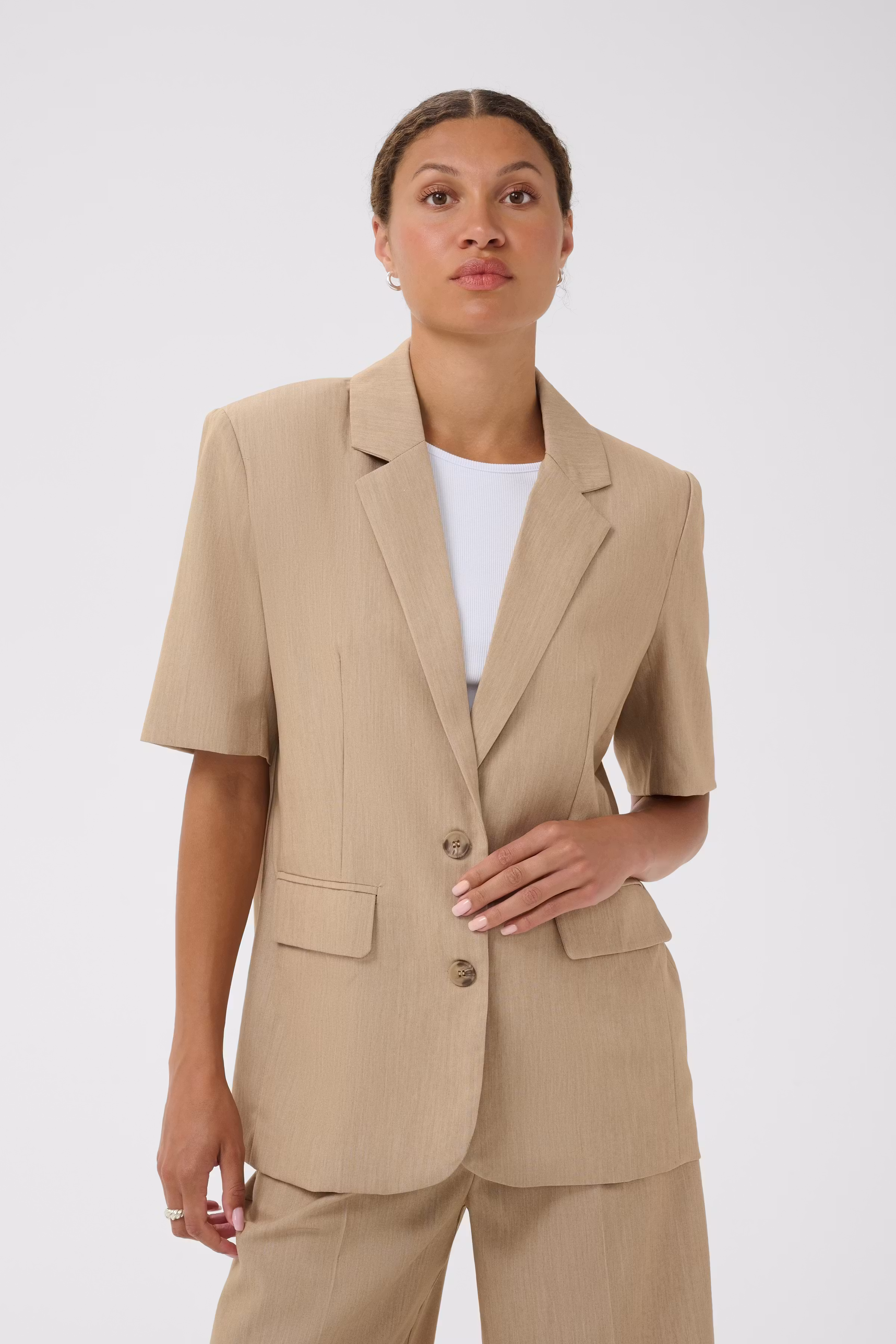 KAjulie Blazer LOOKBOOK FRONT 10513130-1000760