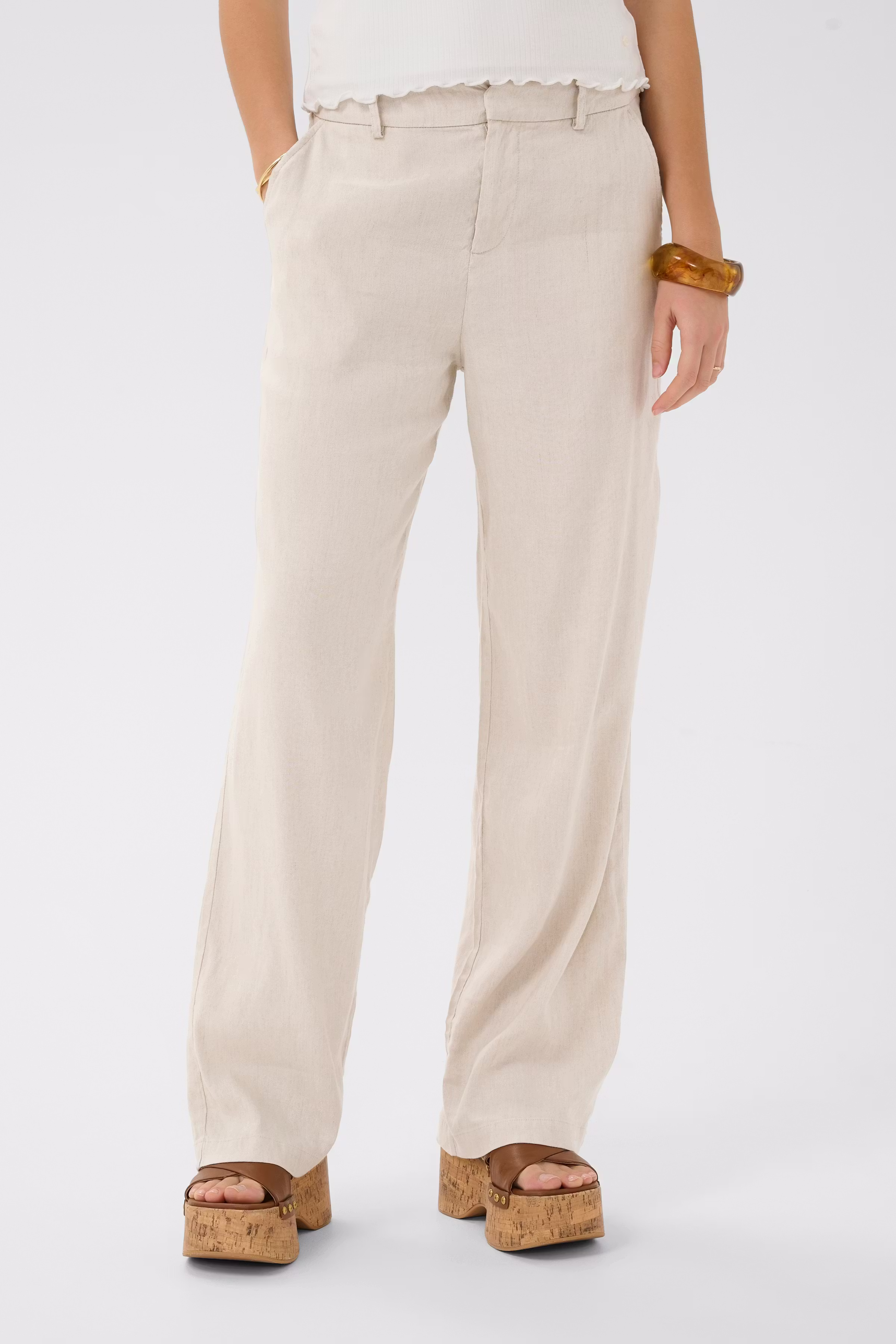 CRJune Trousers LOOKBOOK FRONT 10615011-1300031