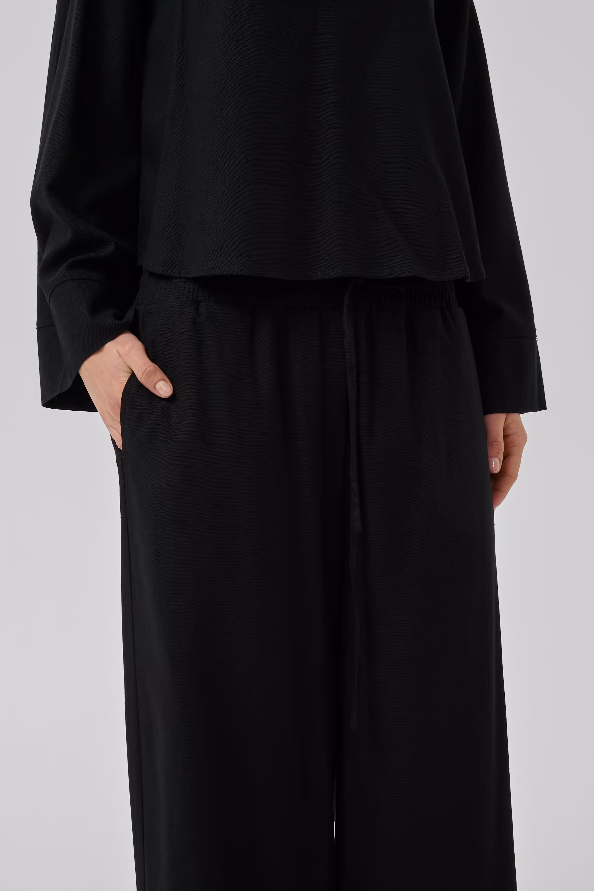 DiasMW Linen Trousers LOOKBOOK DETAIL 10704701-100031