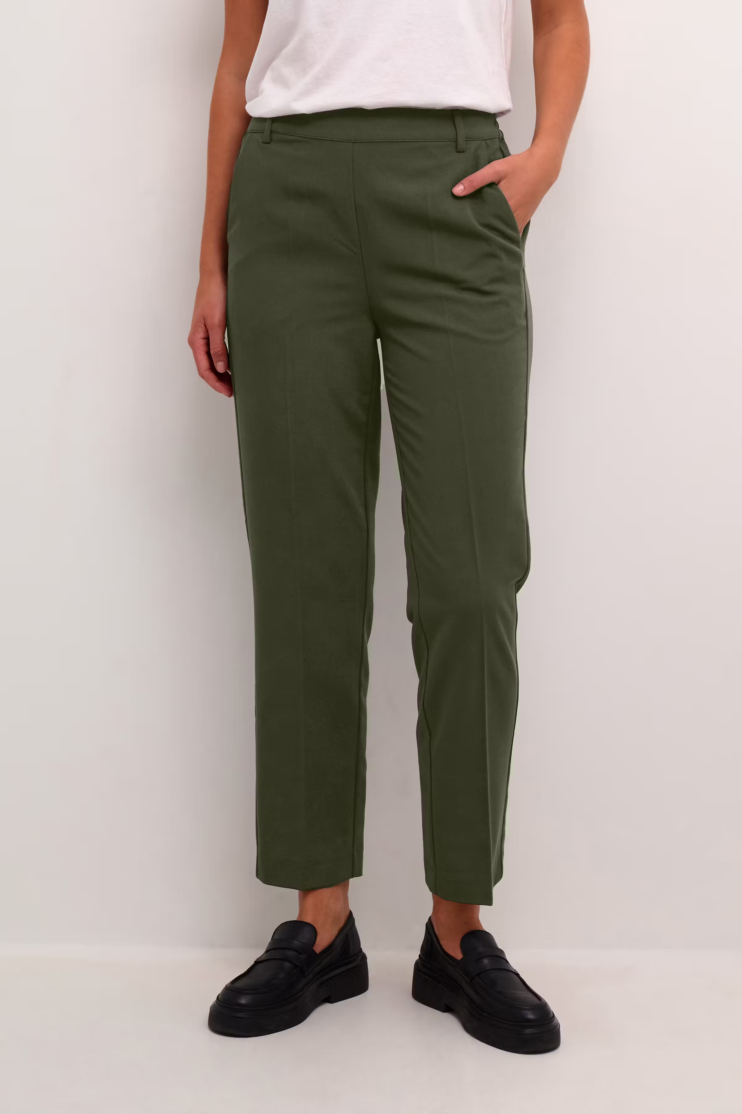 KAsakura Lange Bukser LOOKBOOK FRONT 10506858-190414
