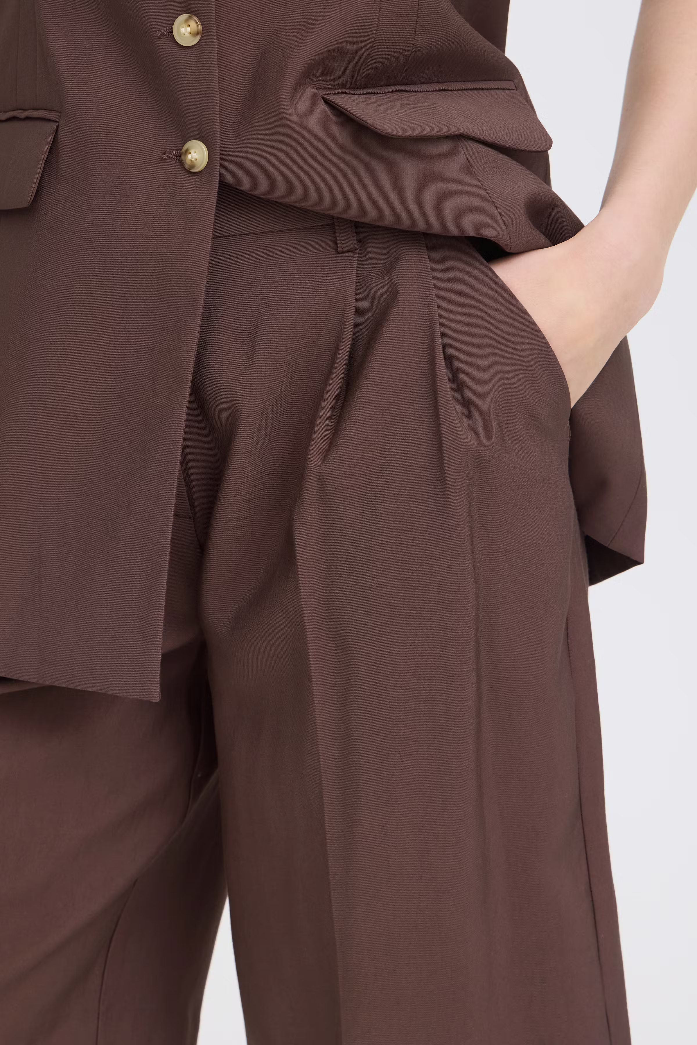 BYESSIE Bermuda LOOKBOOK DETAIL 20818930-191012