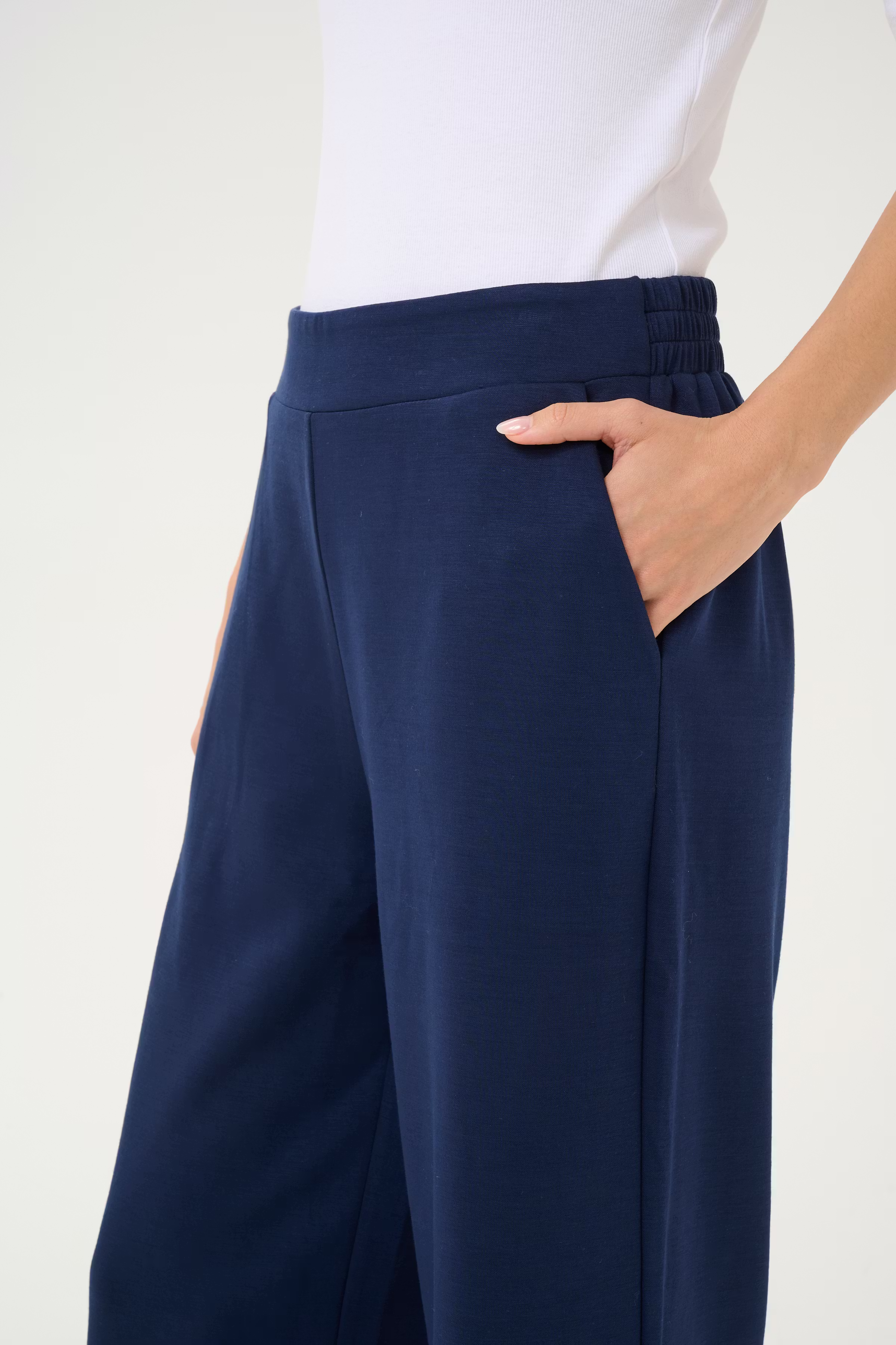 BPadona Trousers LOOKBOOK DETAIL 10590858-194020B