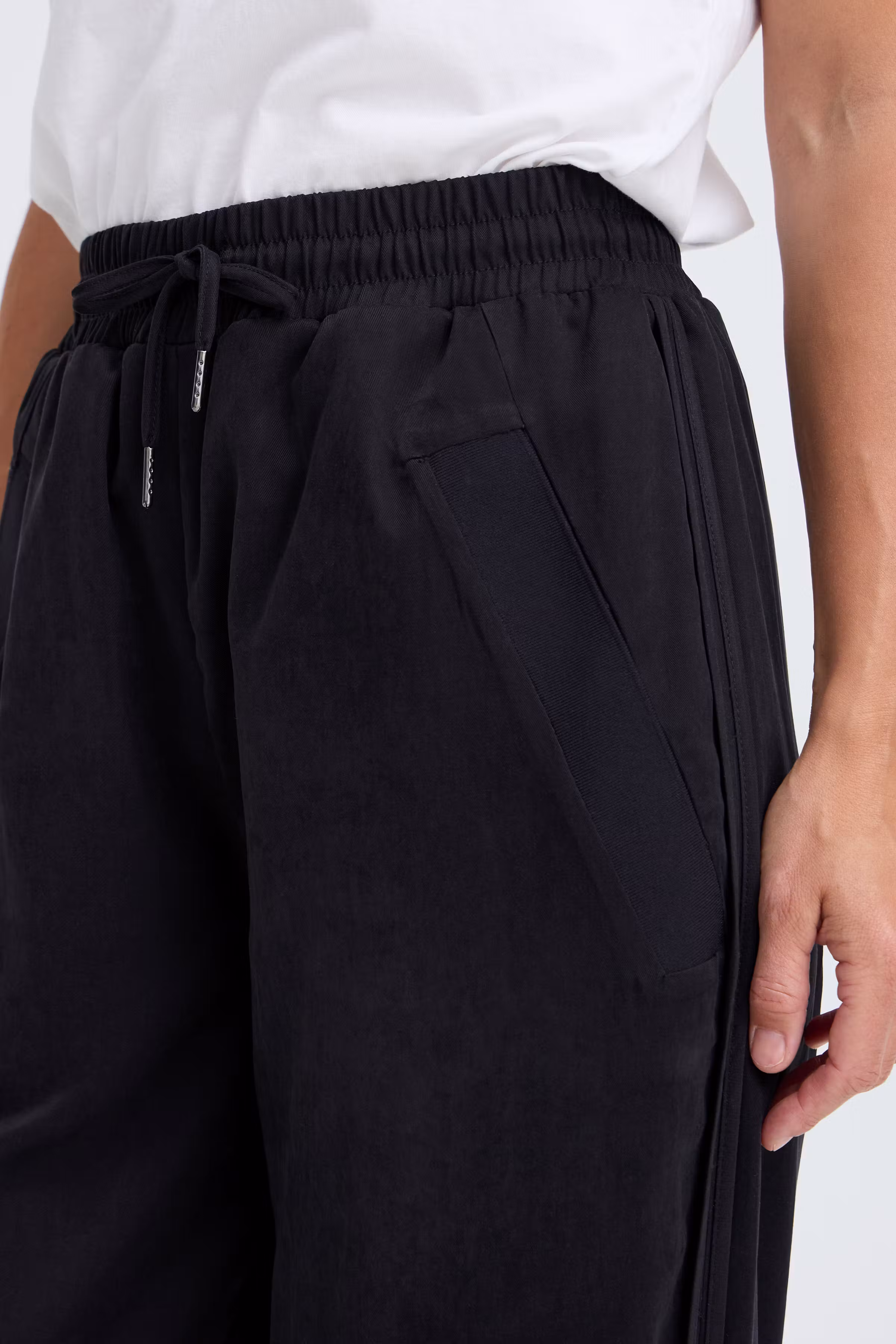 PZFIA Trousers LOOKBOOK DETAIL 50210939-193911