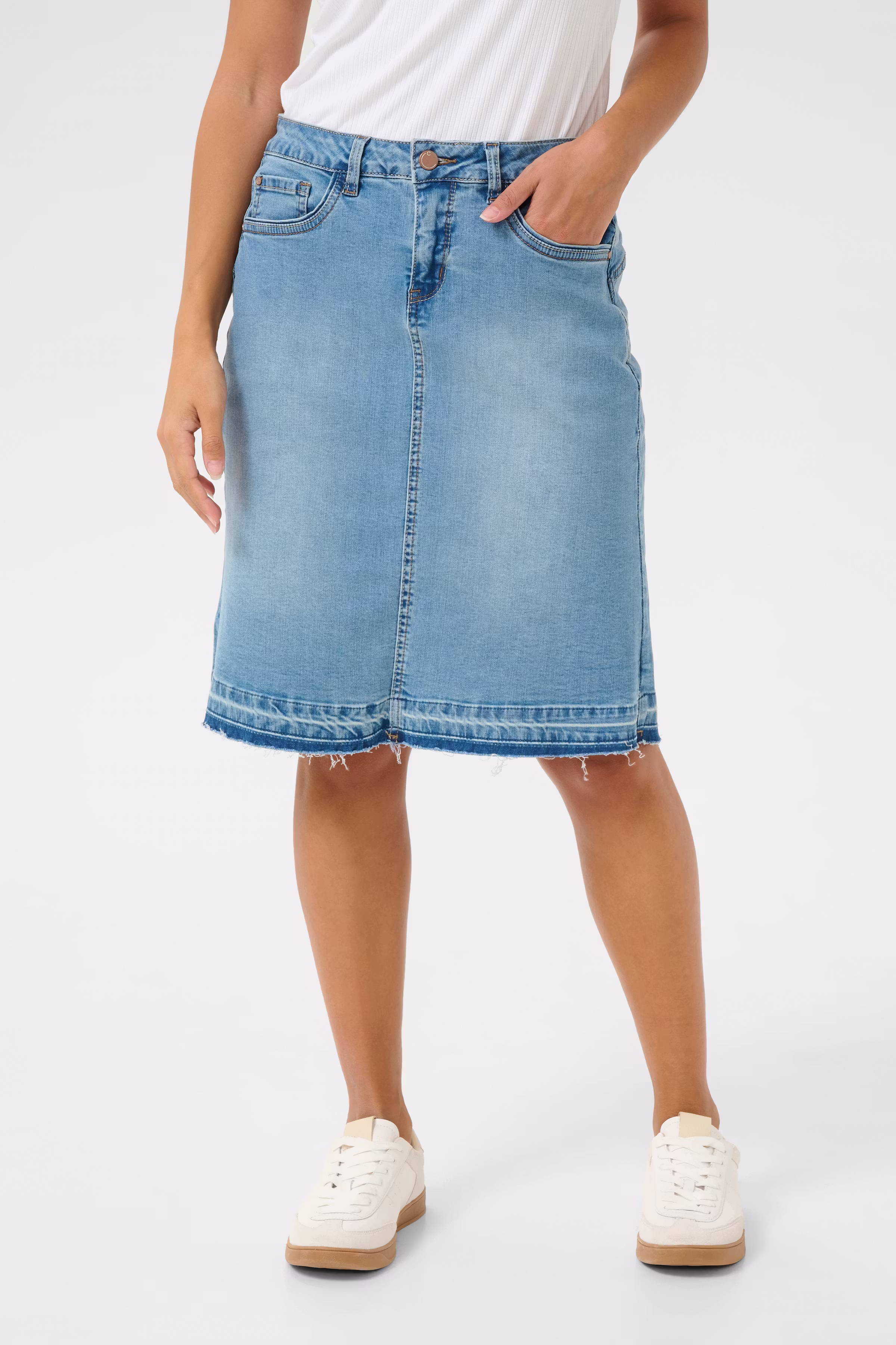 CRPatch Jupe LOOKBOOK FRONT 10614085-100938