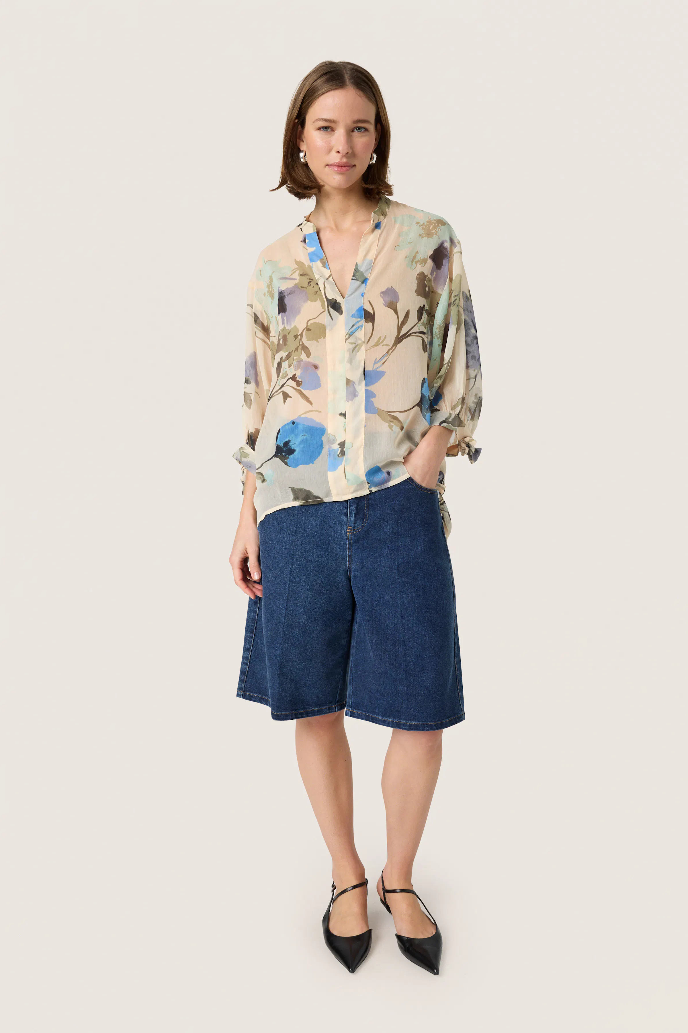 SLAnaya Bluse LOOKBOOK FRONT 30408453-303945