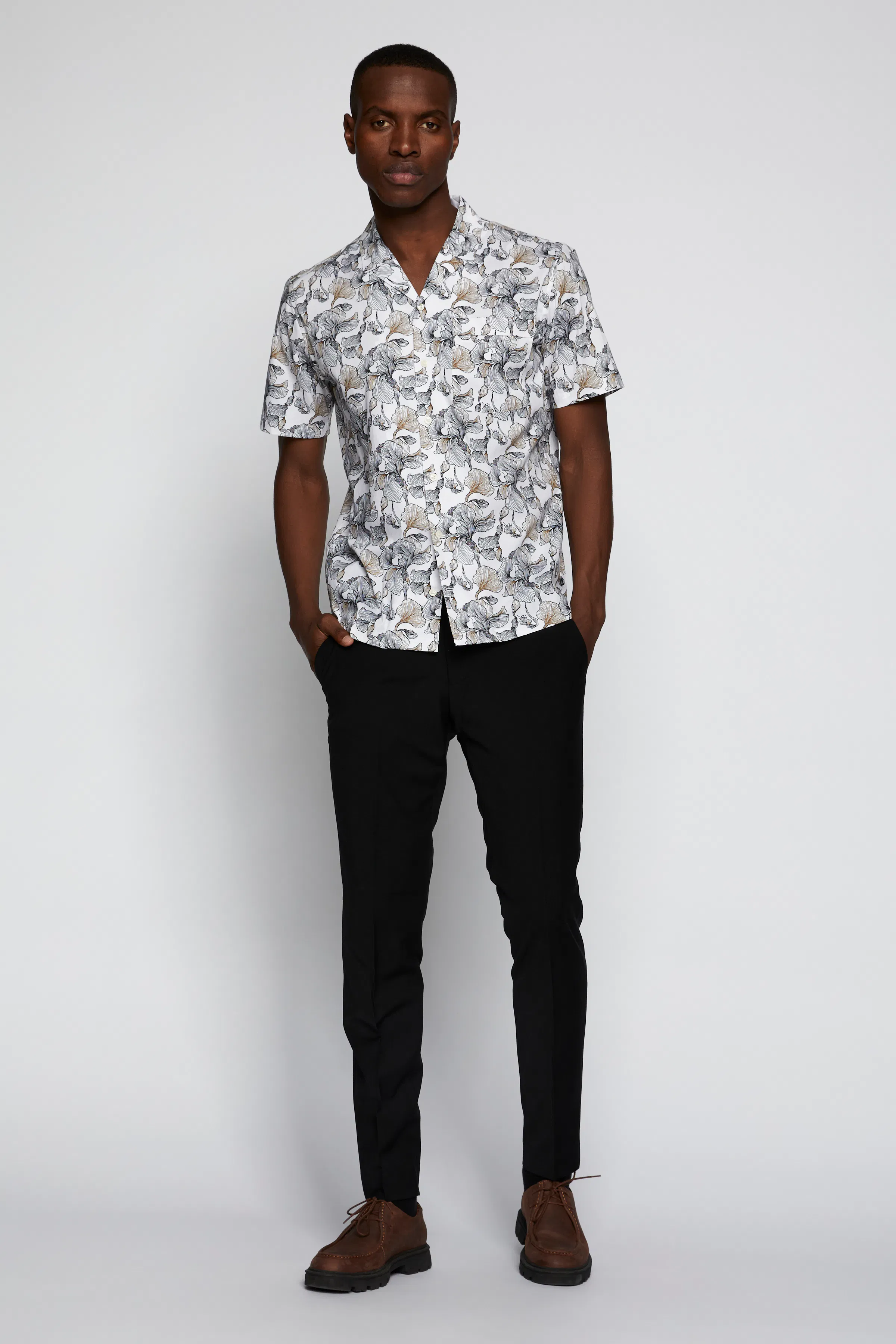 MAtrostol Skjorte LOOKBOOK FRONT 30206634-194011