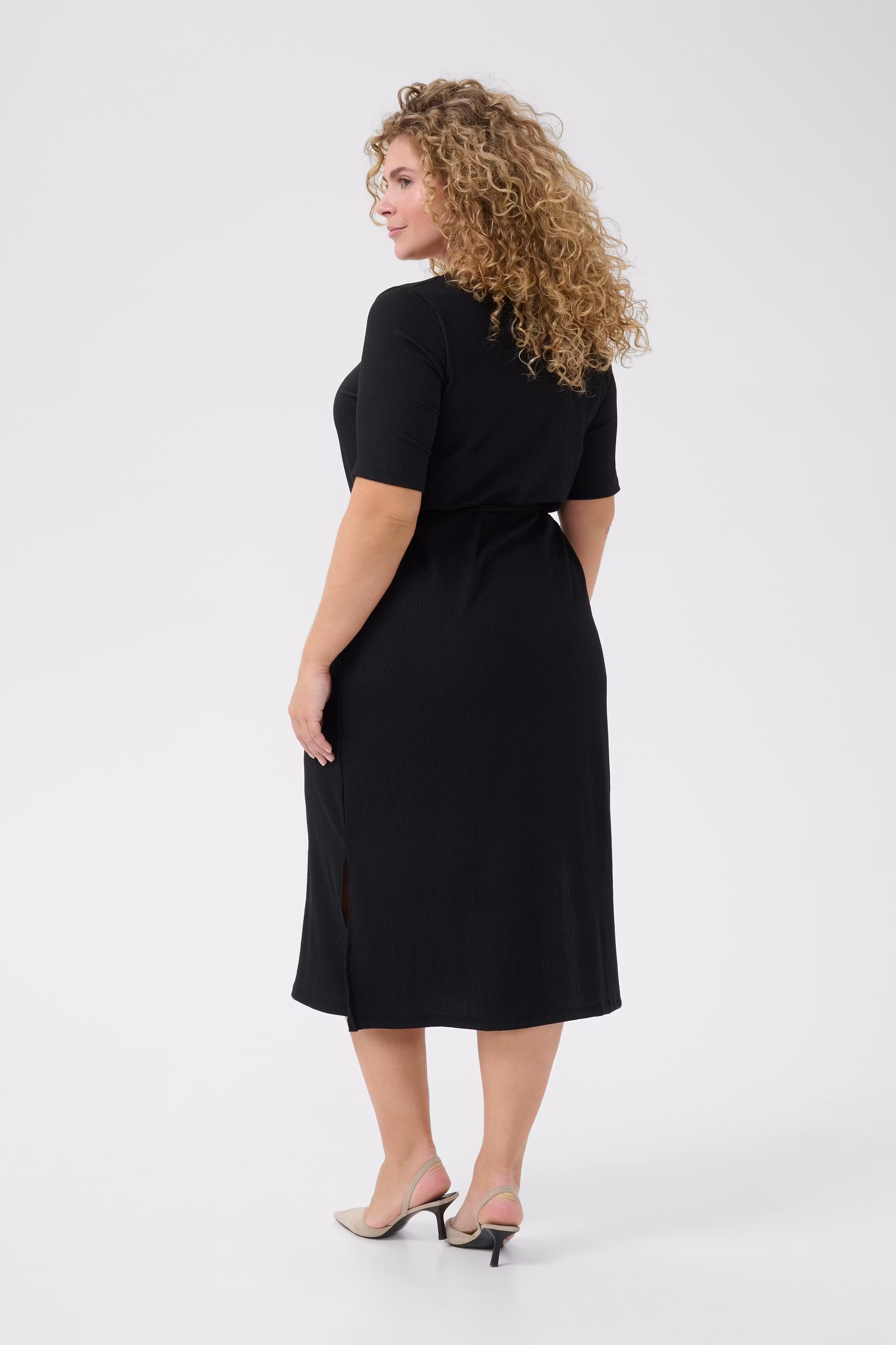 KCivena Kleid LOOKBOOK BACK 10583103-100121