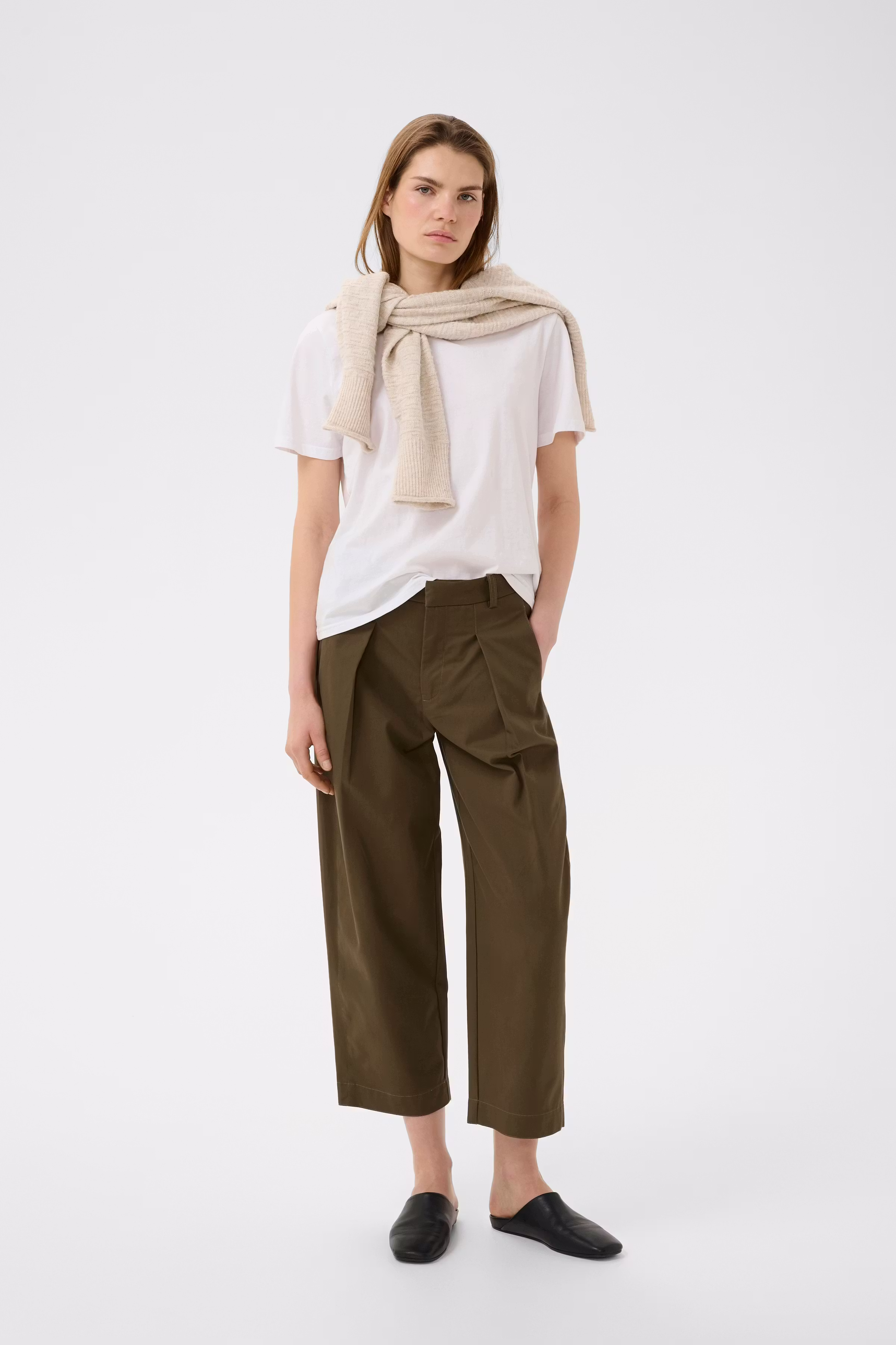 TinikkaIW Cropped Trousers LOOKBOOK FRONT 30111258-180201