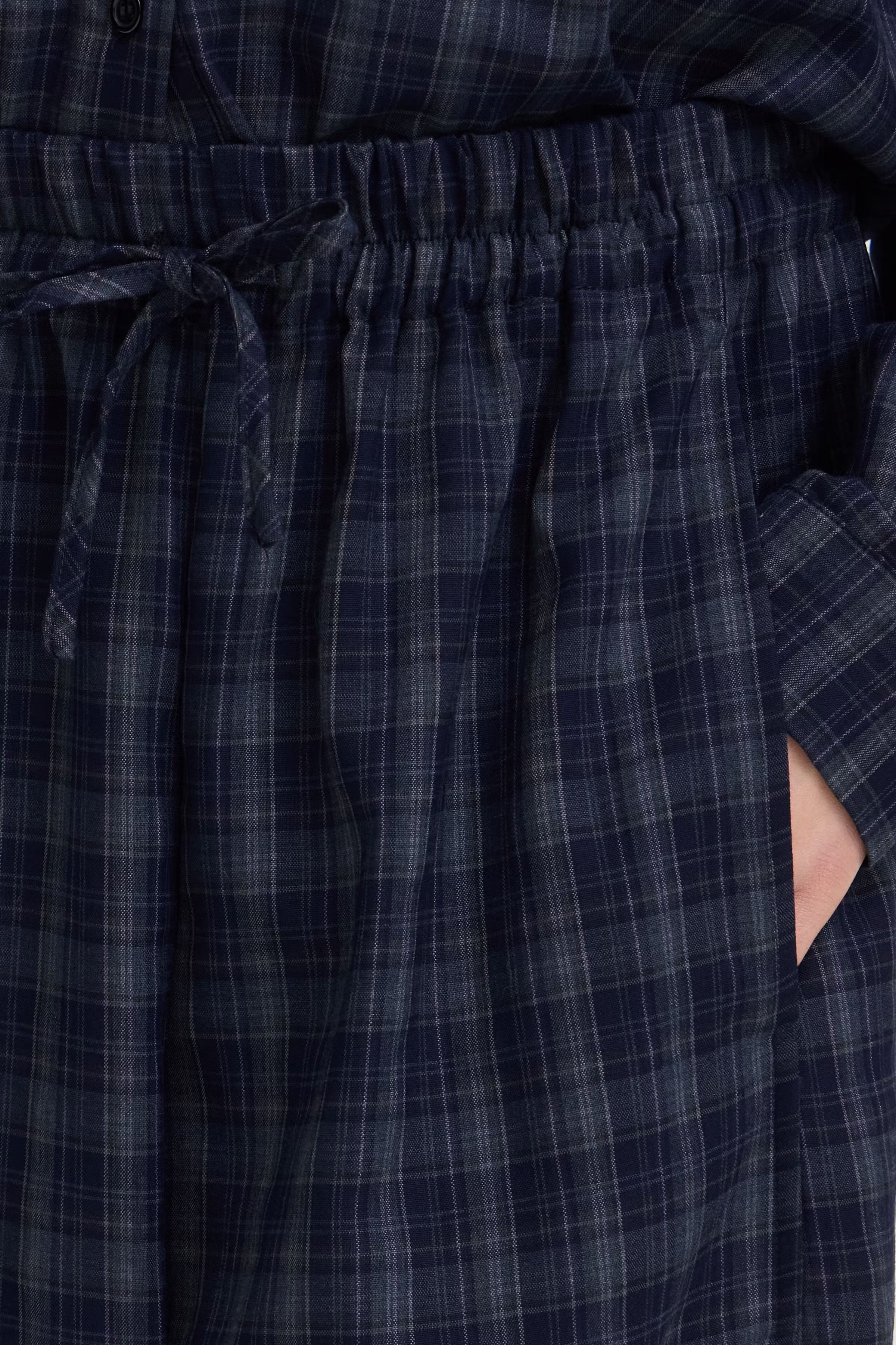 IXTRINE Hose LOOKBOOK DETAIL 20123490-205802