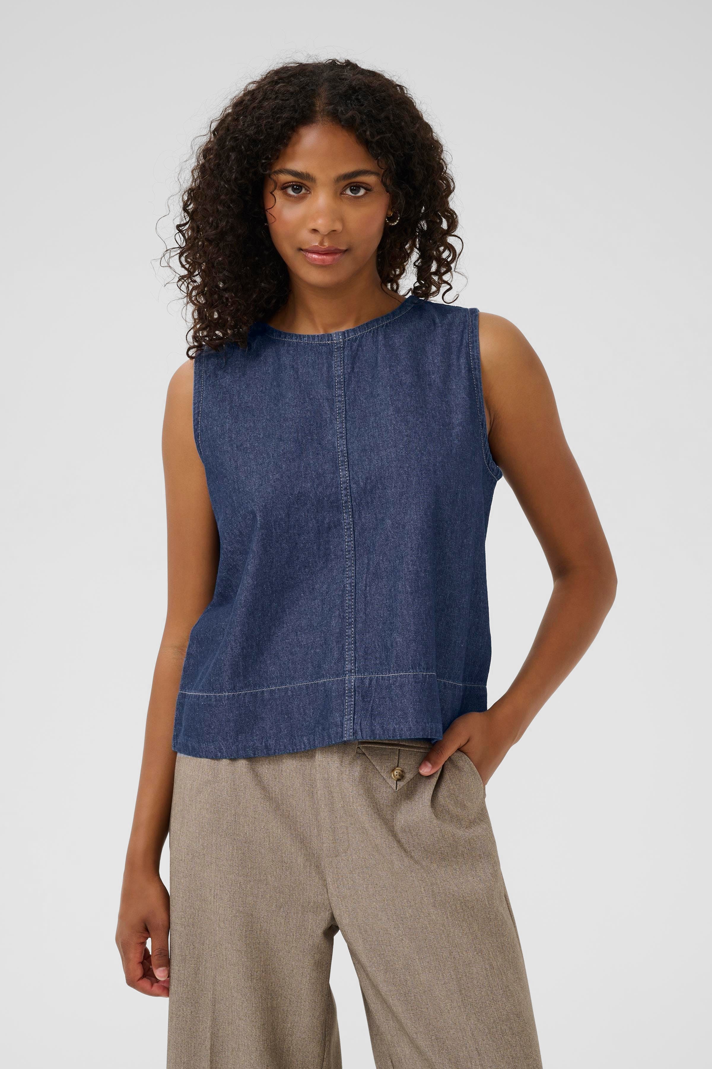 KAluise Blouse LOOKBOOK FRONT 10510094-107709