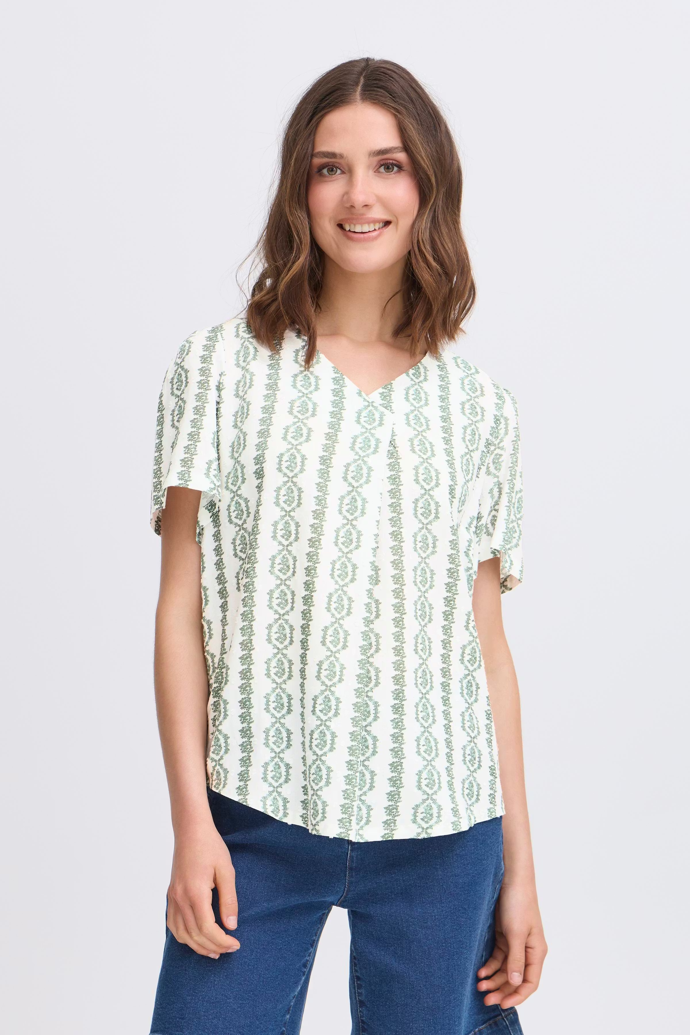 FRSOPHIA Bluse LOOKBOOK FRONT 20616299-205548