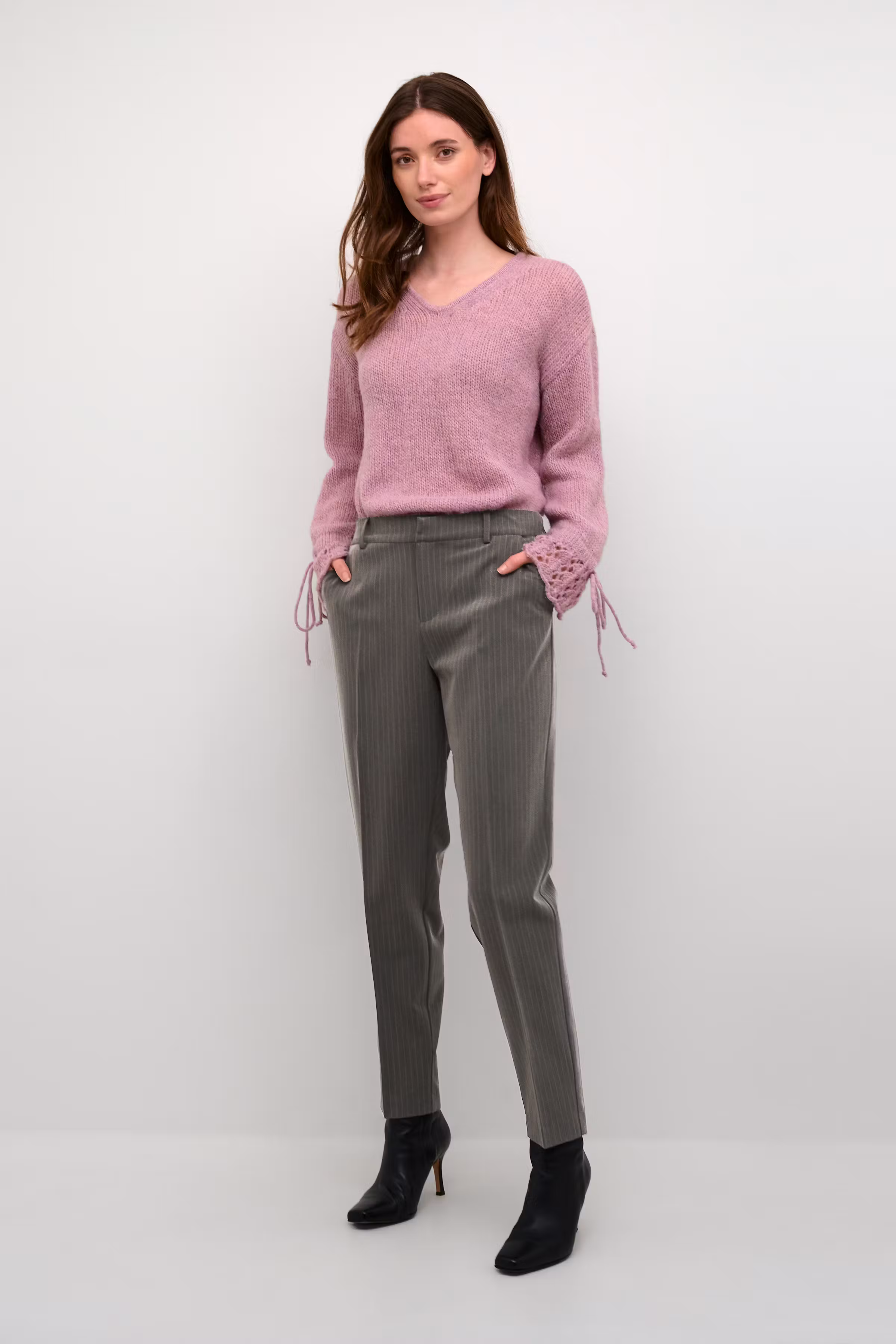 CRBit Trousers LOOKBOOK FRONT 10612883-106377