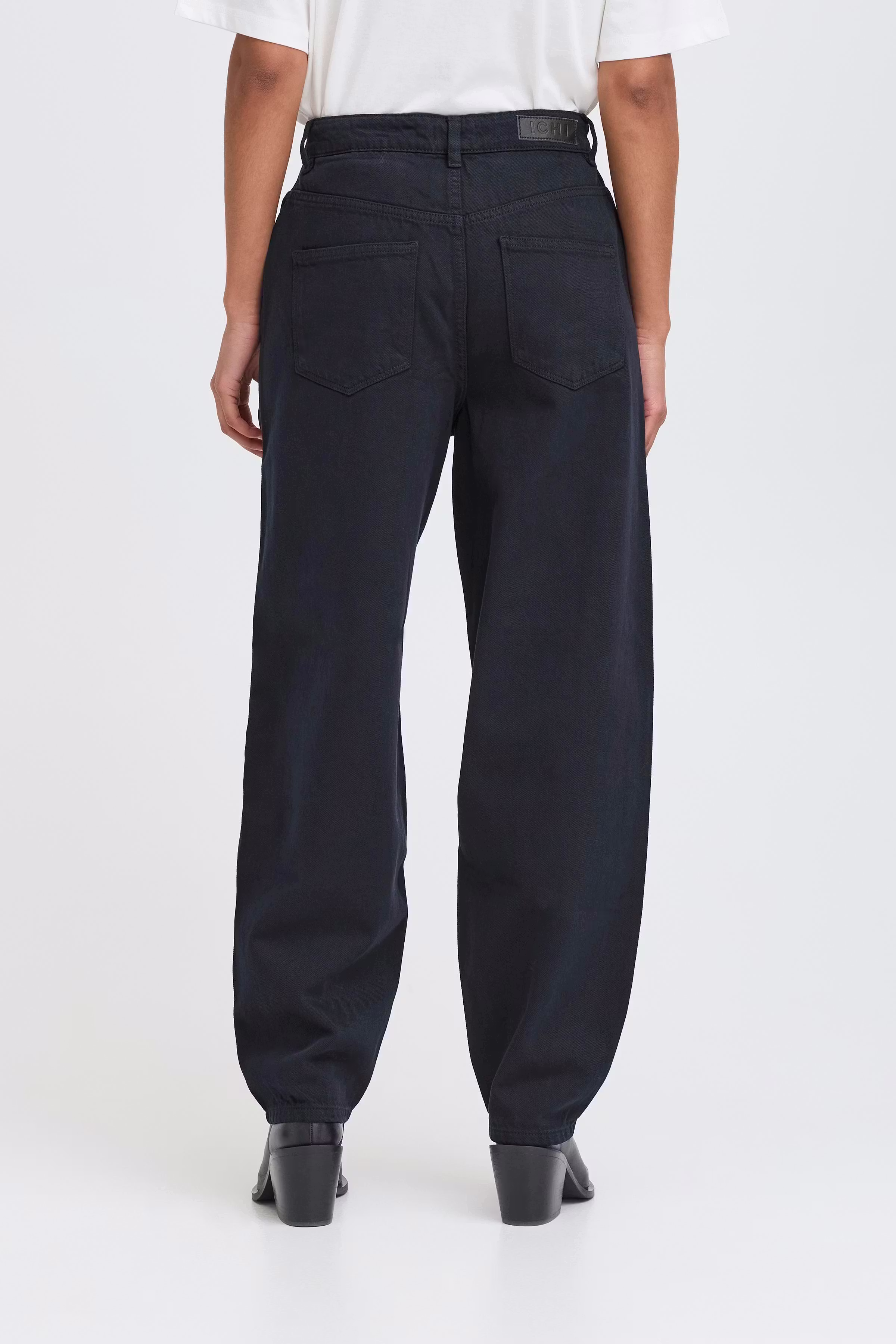 IHHEZANO Jeans LOOKBOOK BACK 20124054-194013