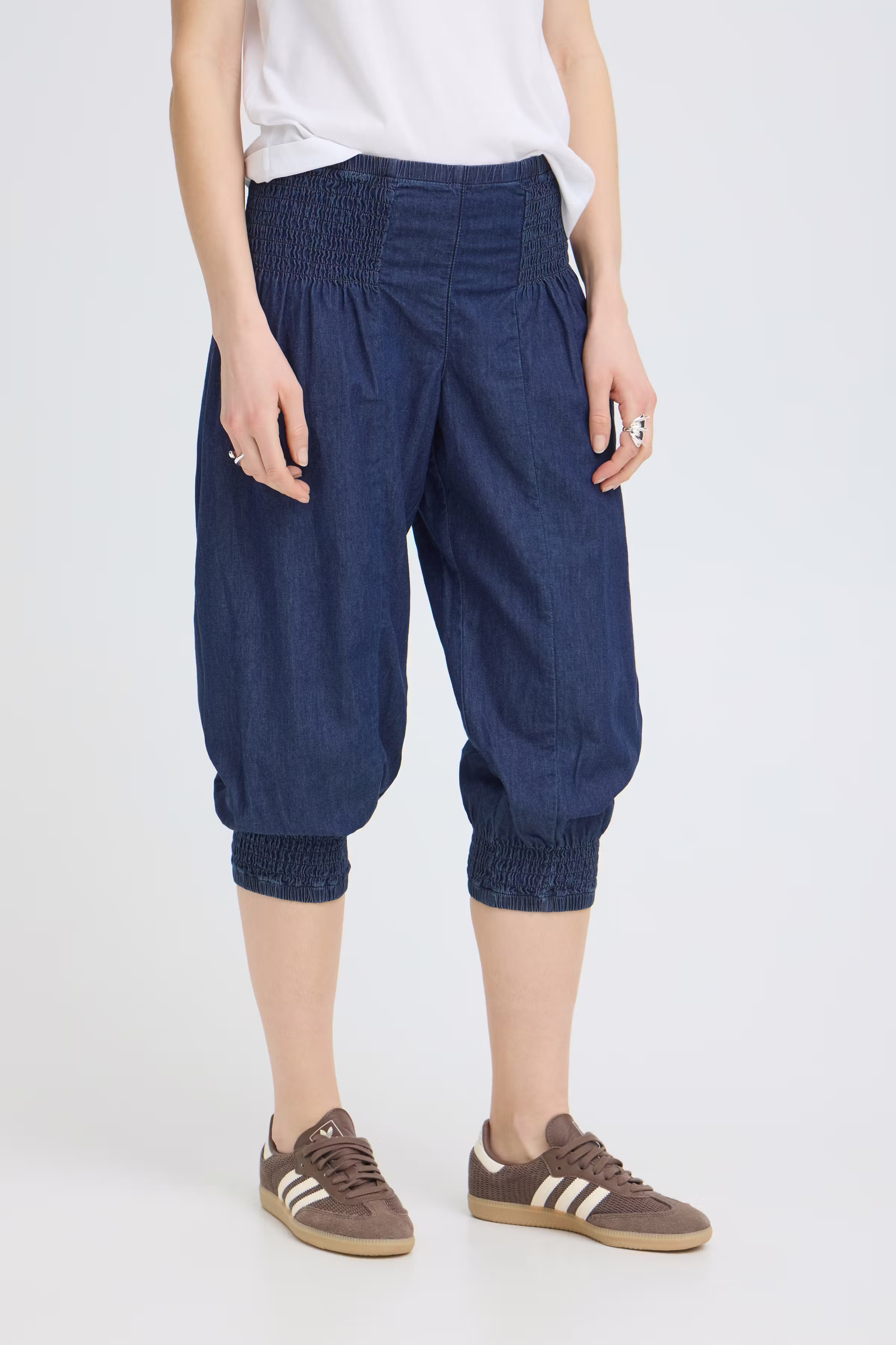 PZJILL Capri pants LOOKBOOK FRONT 50210771-200002