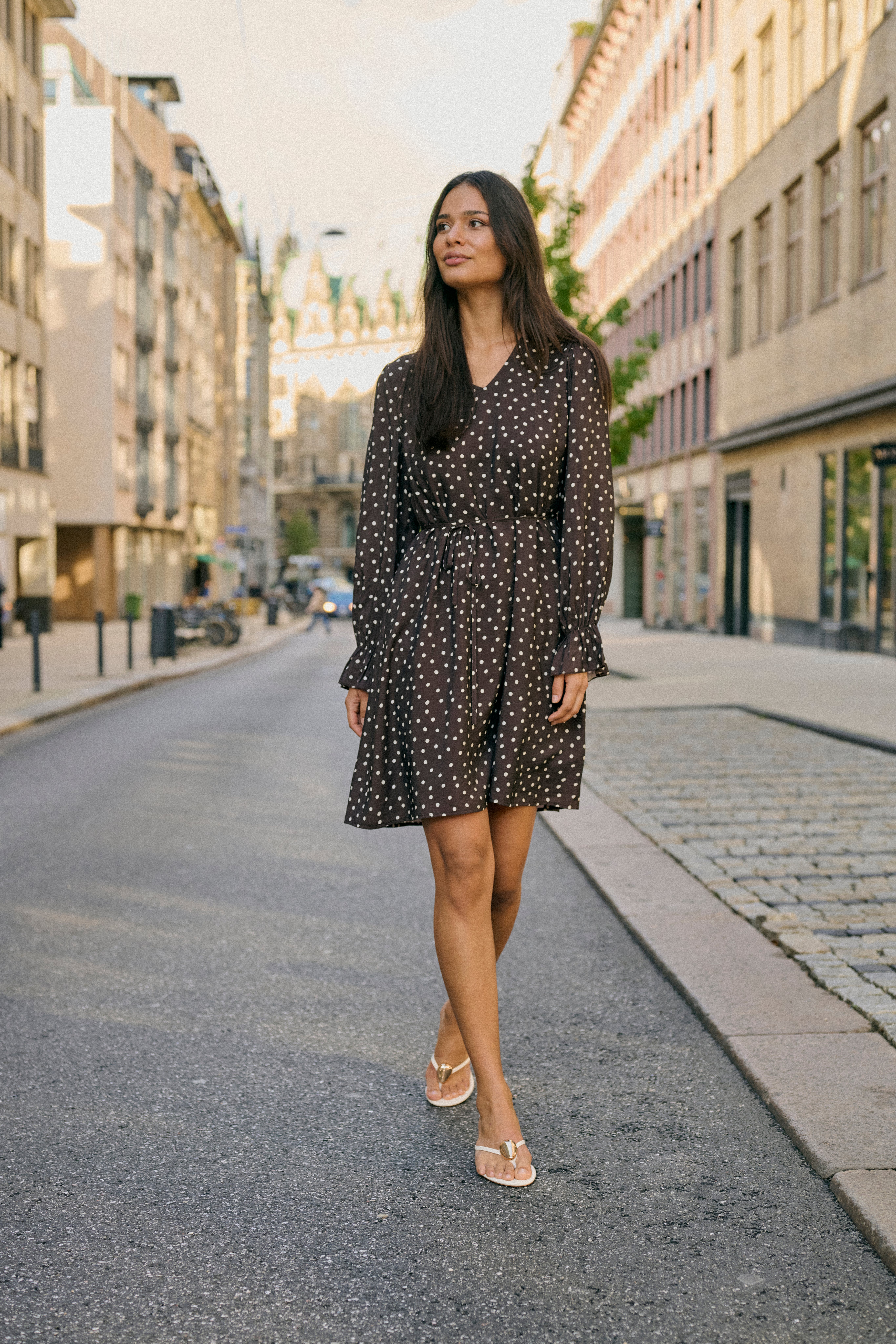 KAdotte Robe LOCATION NONE 10511763-109476