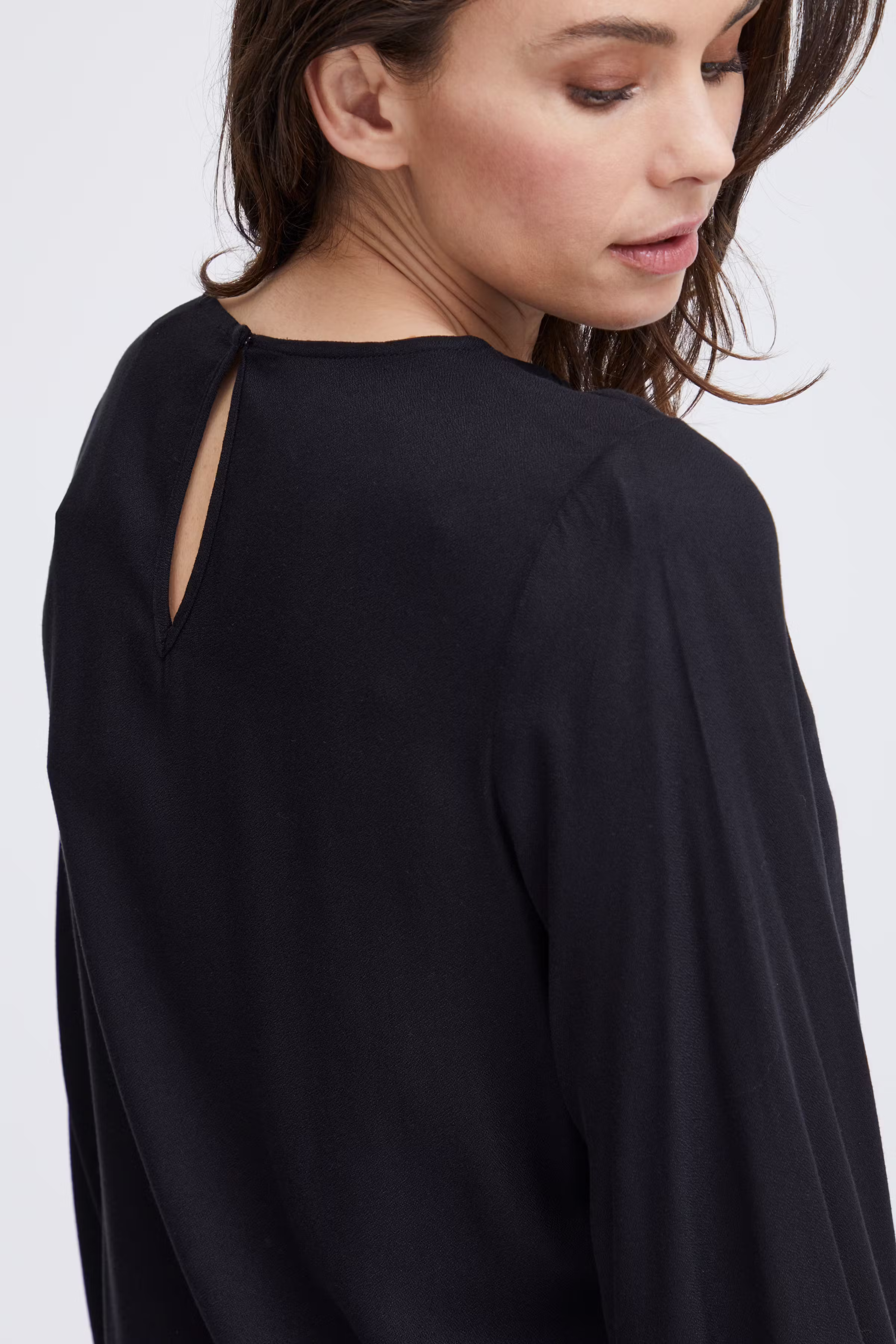 FRZURI Bluse LOOKBOOK DETAIL 20613331-200113