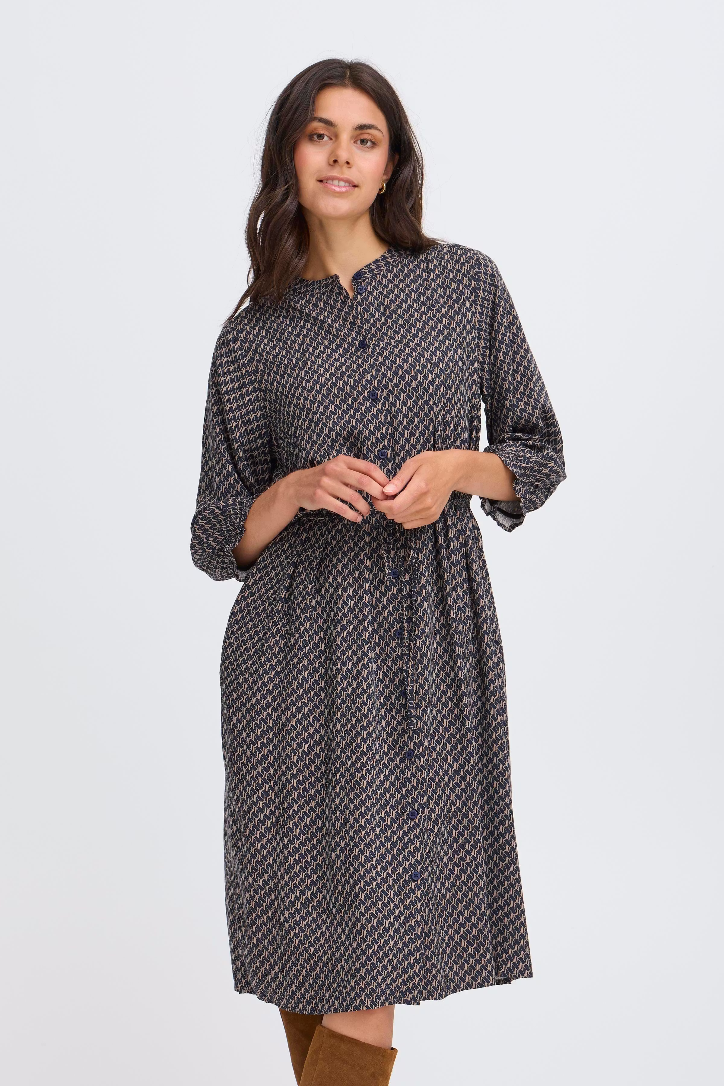 FRFLOWY Kjole LOOKBOOK FRONT 20614107-205343