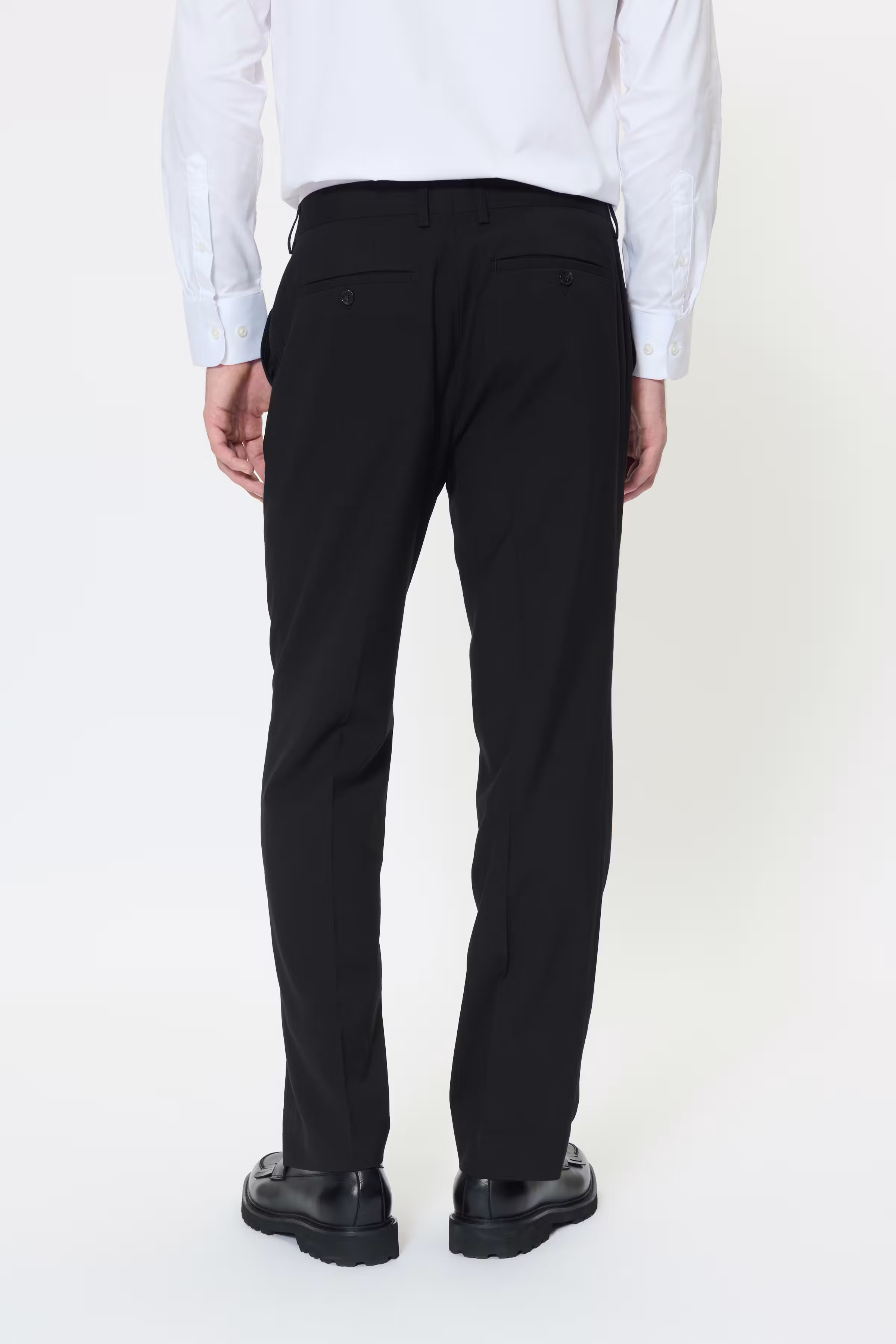 MAwesley Bukser LOOKBOOK BACK 30208977-300275