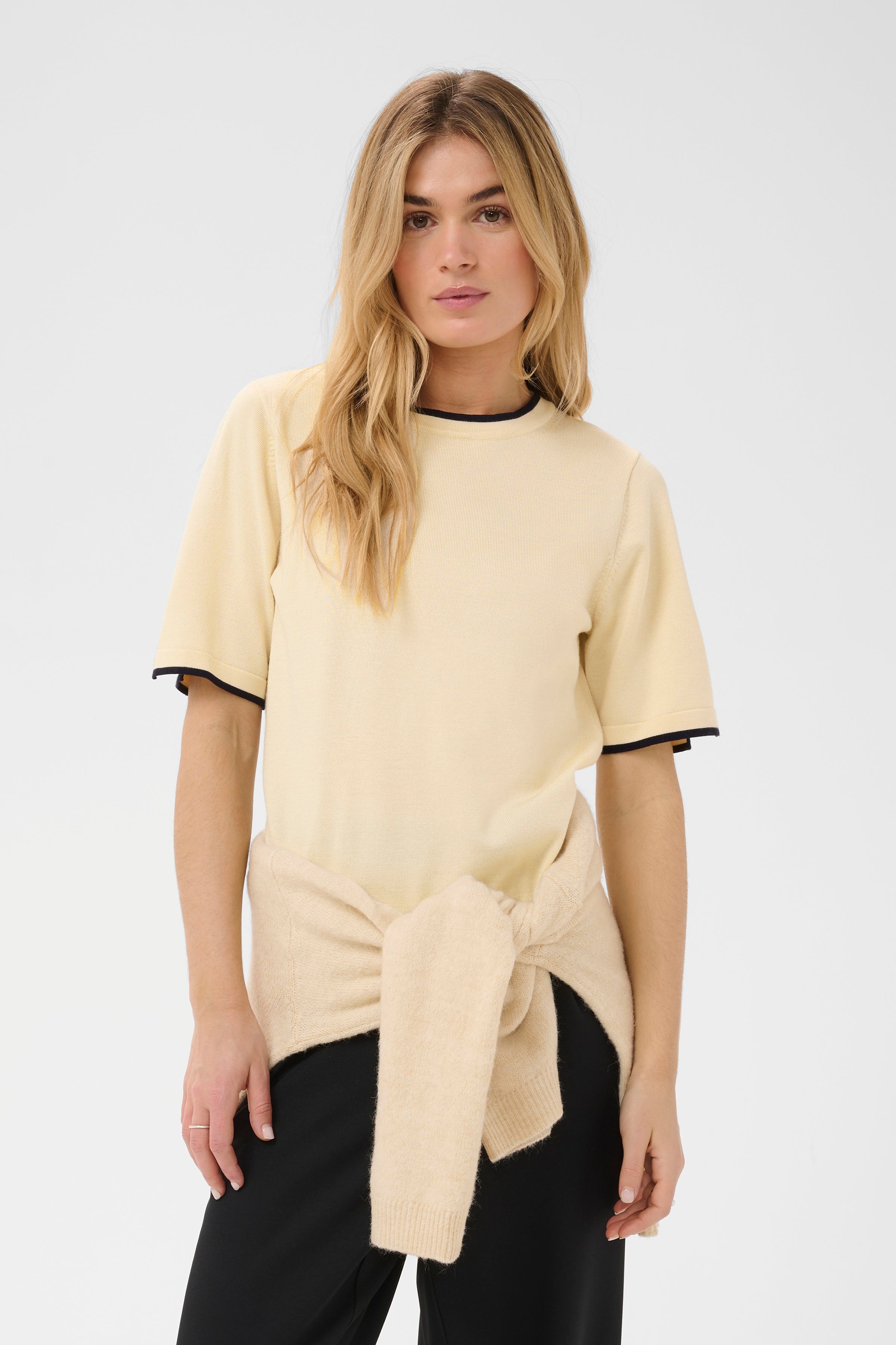MilaSZ Pullover LOOKBOOK FRONT 30514647-305103