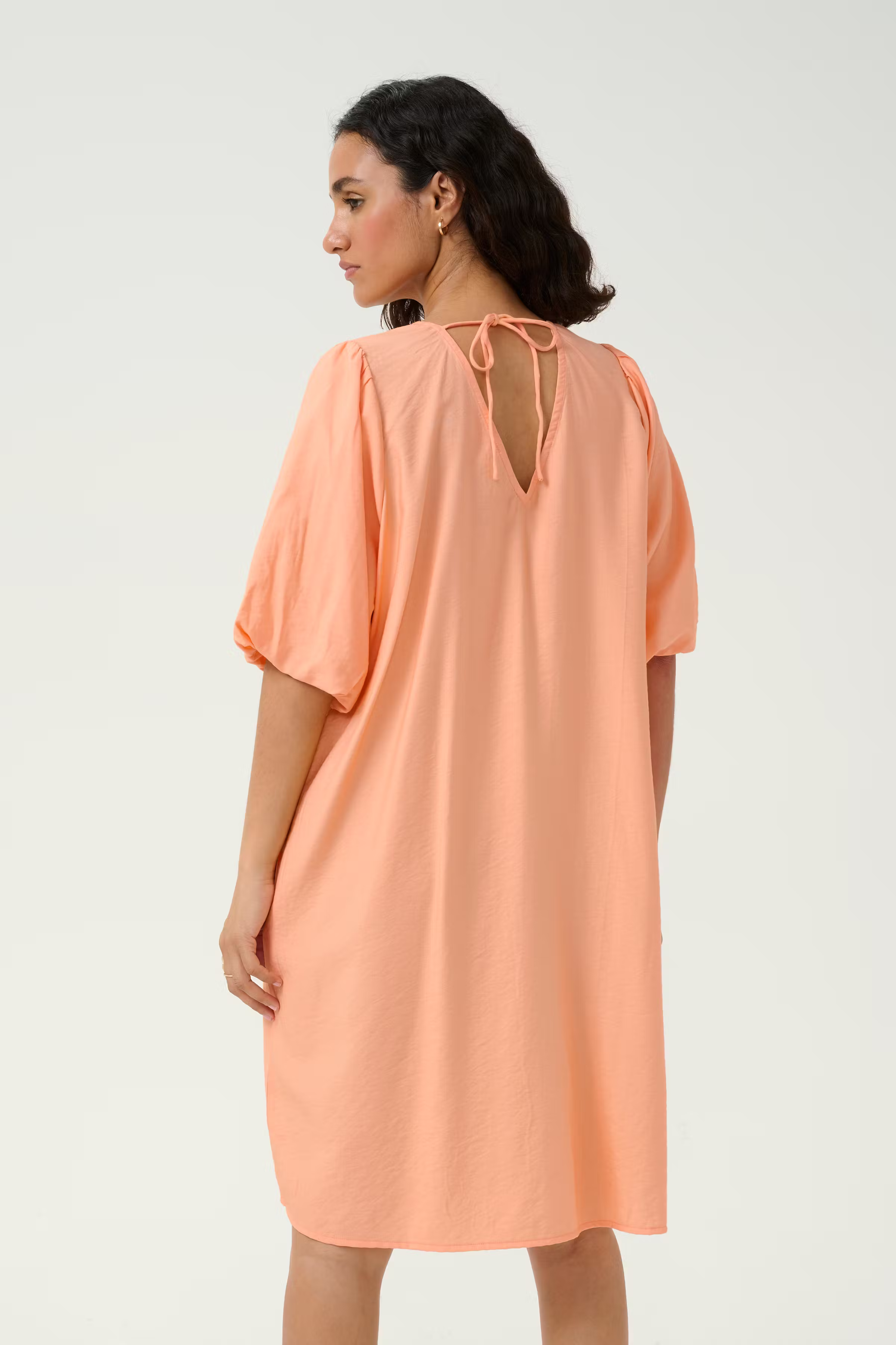 KAgabby Dress LOOKBOOK BACK 10509764-141228