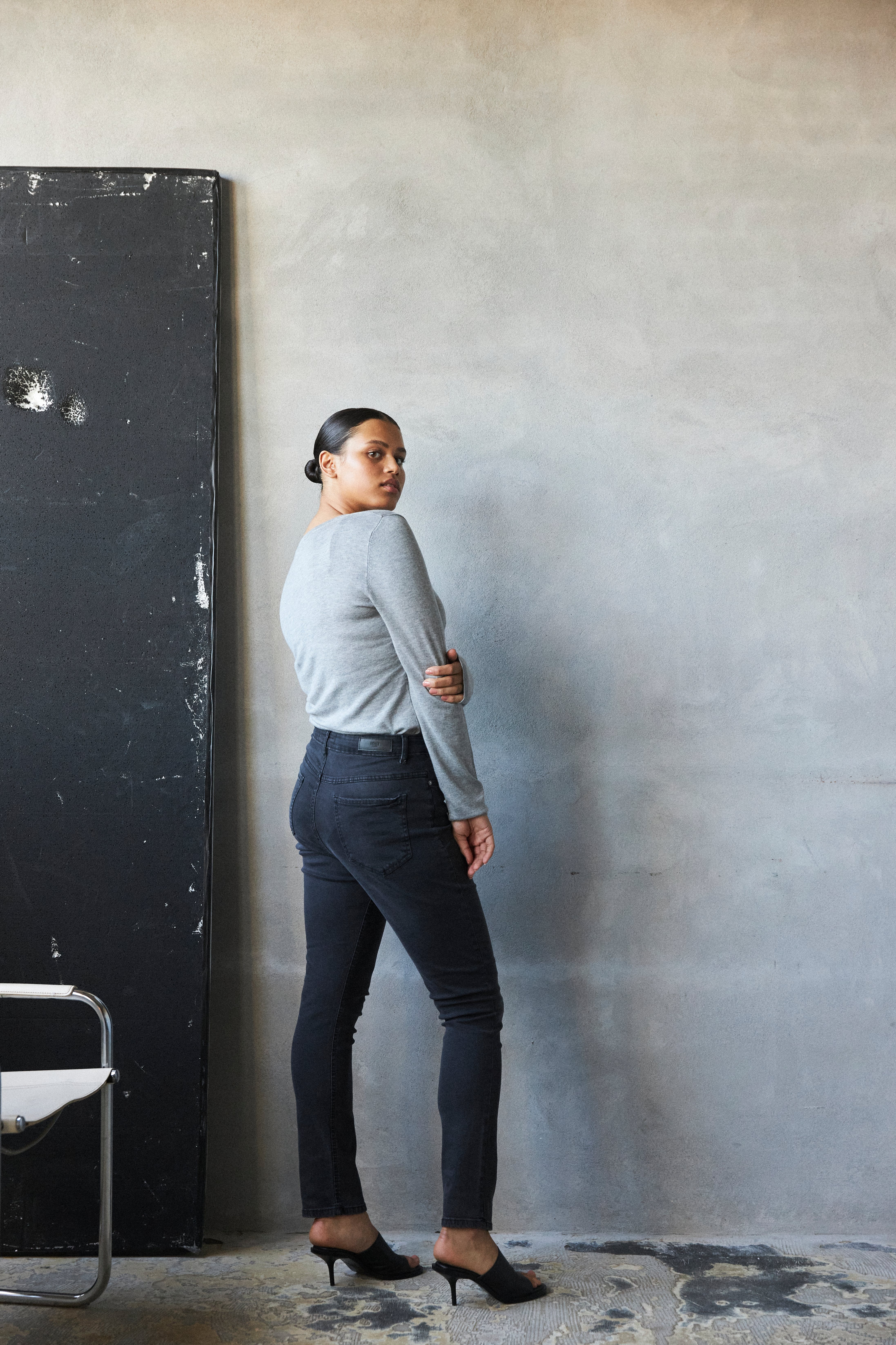 IHMAFA Cardigan LOCATION NONE 103115-10020