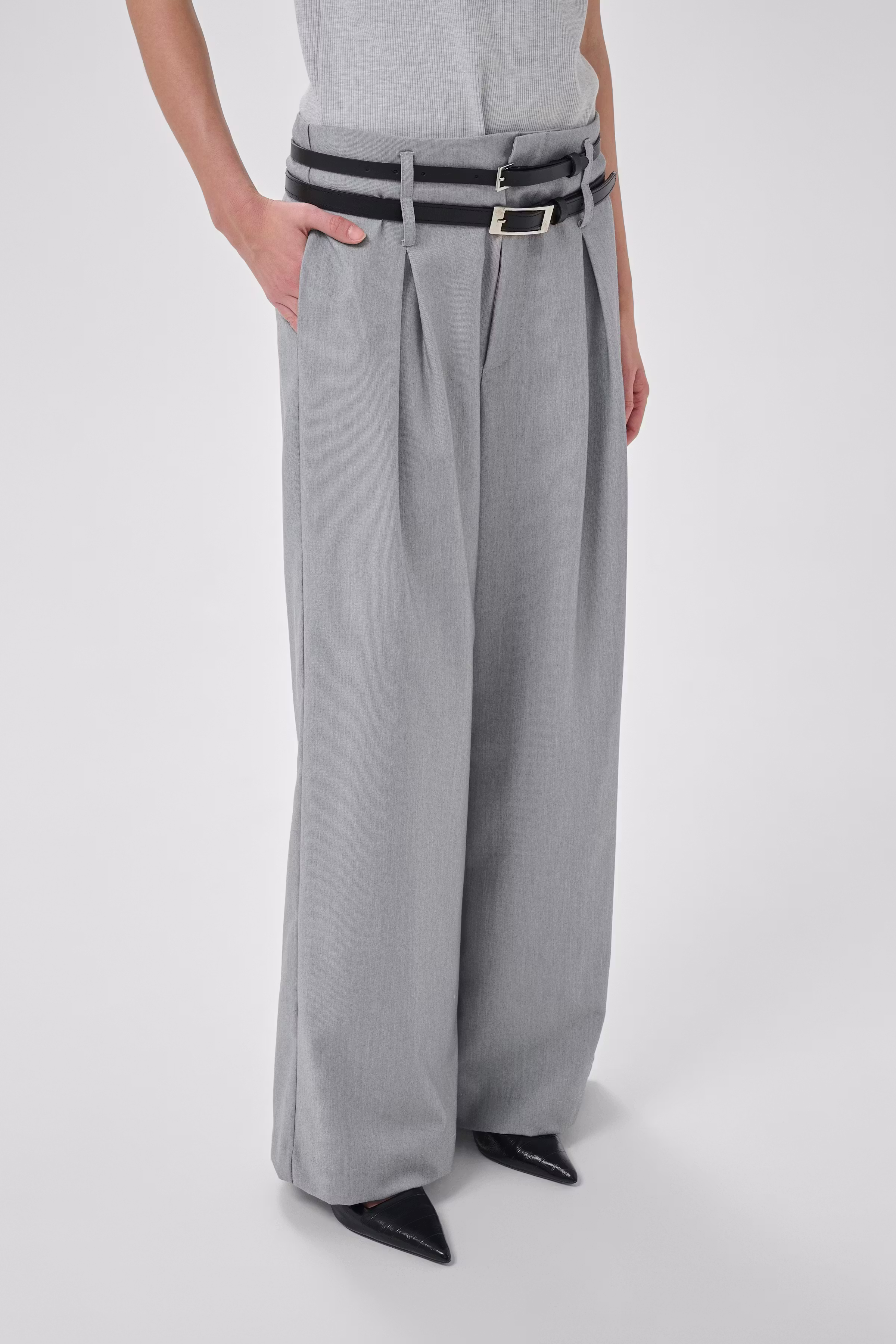 MWHanna Trousers LOOKBOOK FRONT 10705451-100378