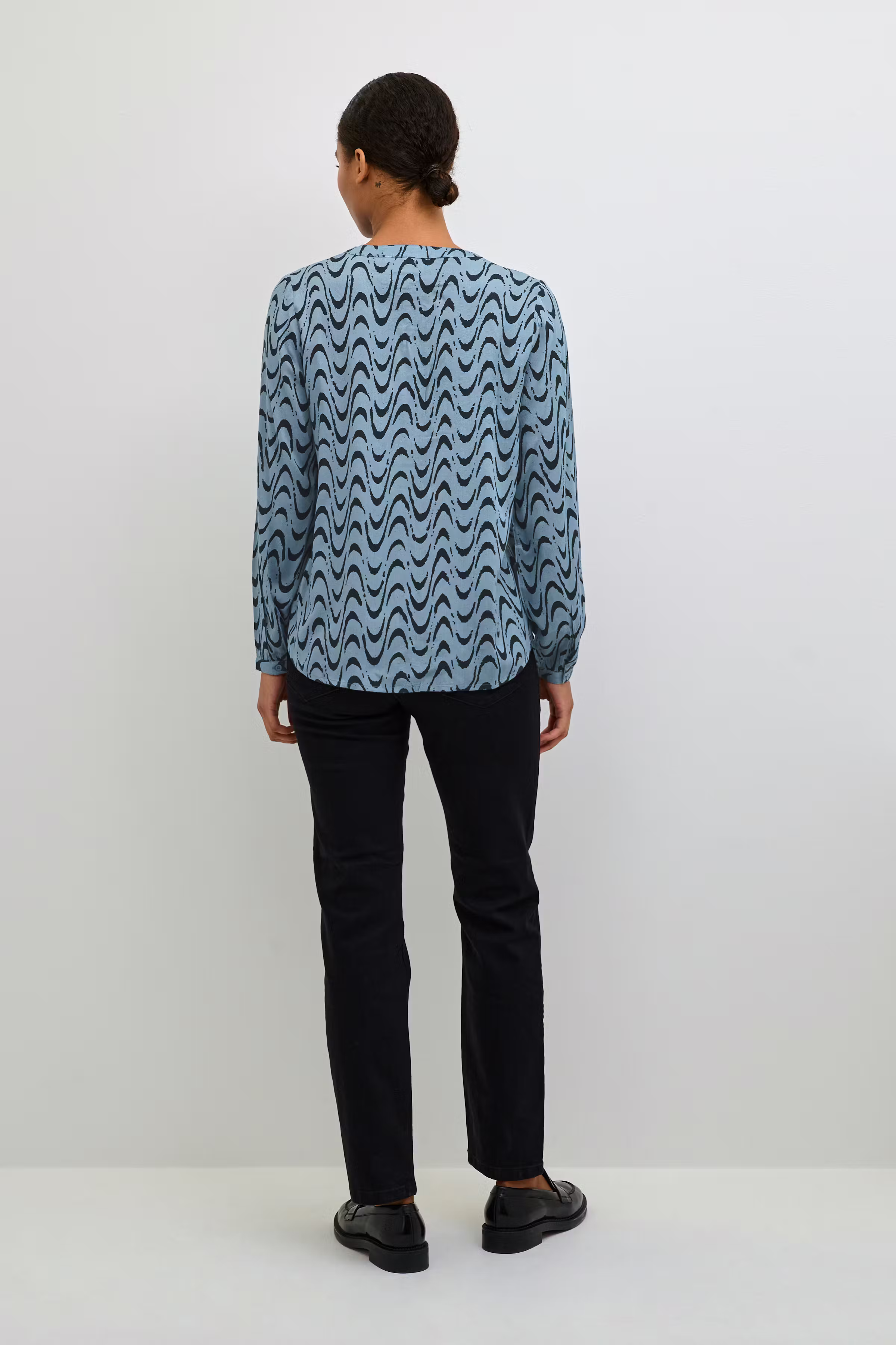 KAmira Bluse LOOKBOOK BACK 10508287-105321