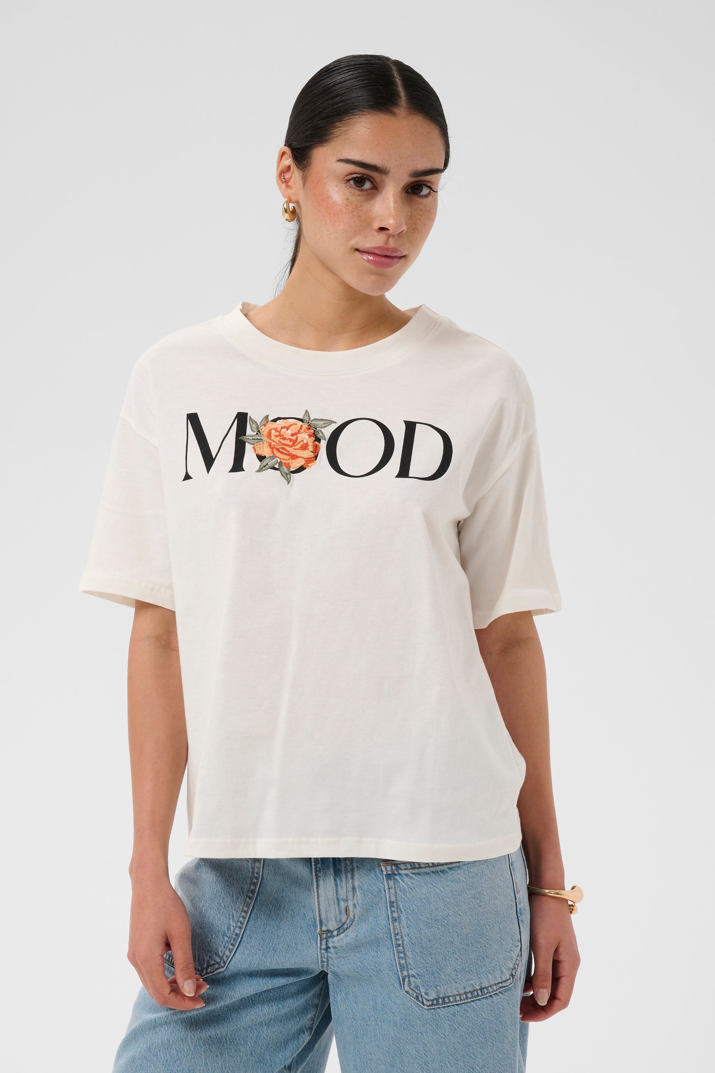 KAalba T-shirt LOOKBOOK FRONT 10511887-110602