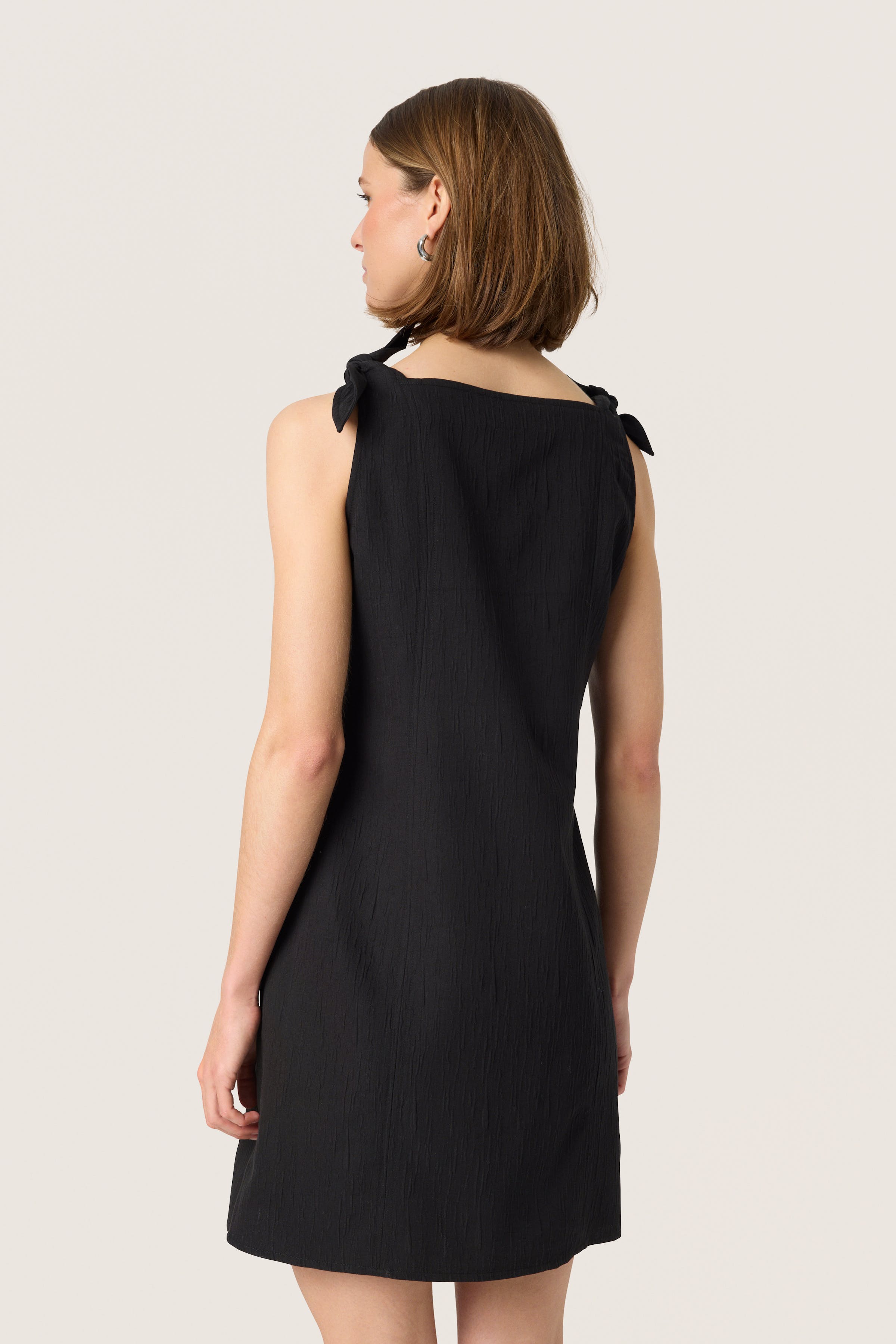 SLKaylie Klänning LOOKBOOK BACK 30408431-194008