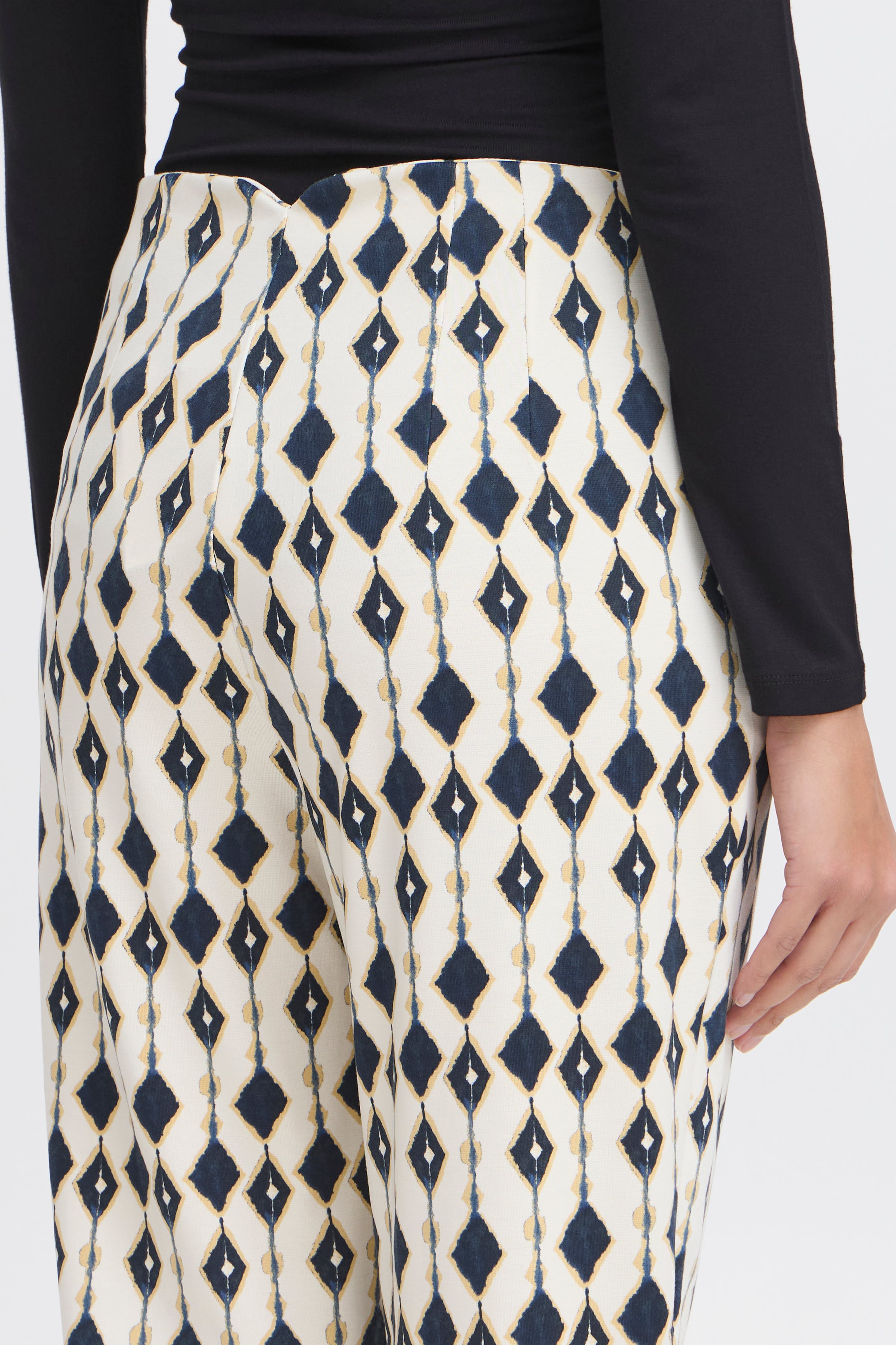 IHKATE Casual pants LOOKBOOK DETAIL 20123020-204419