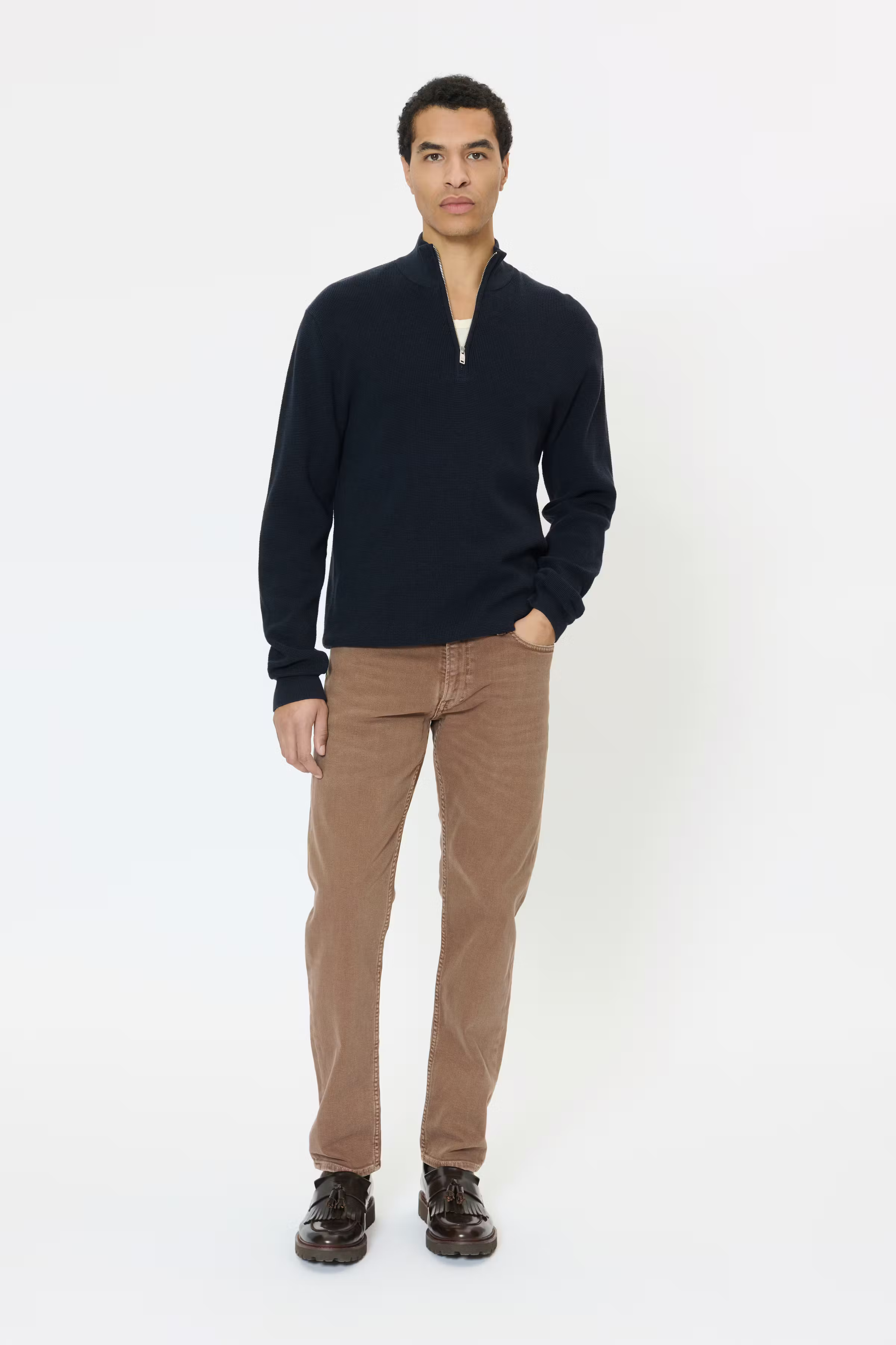 MAJake Hose LOOKBOOK FRONT 30208856-190809