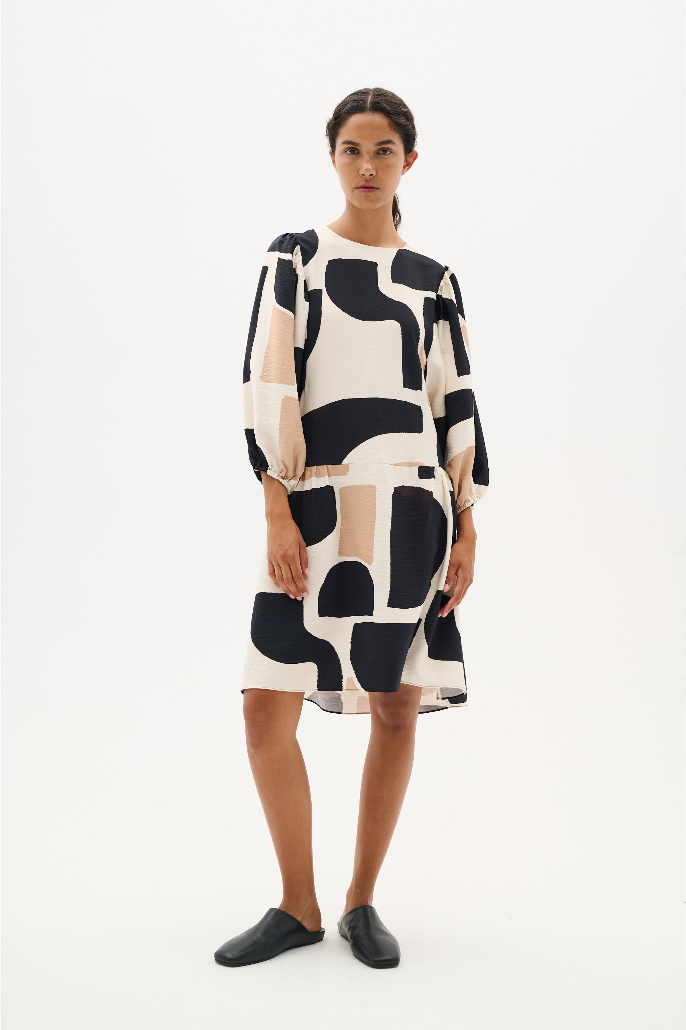 CominoIW Klänning LOOKBOOK FRONT 30110236-303526