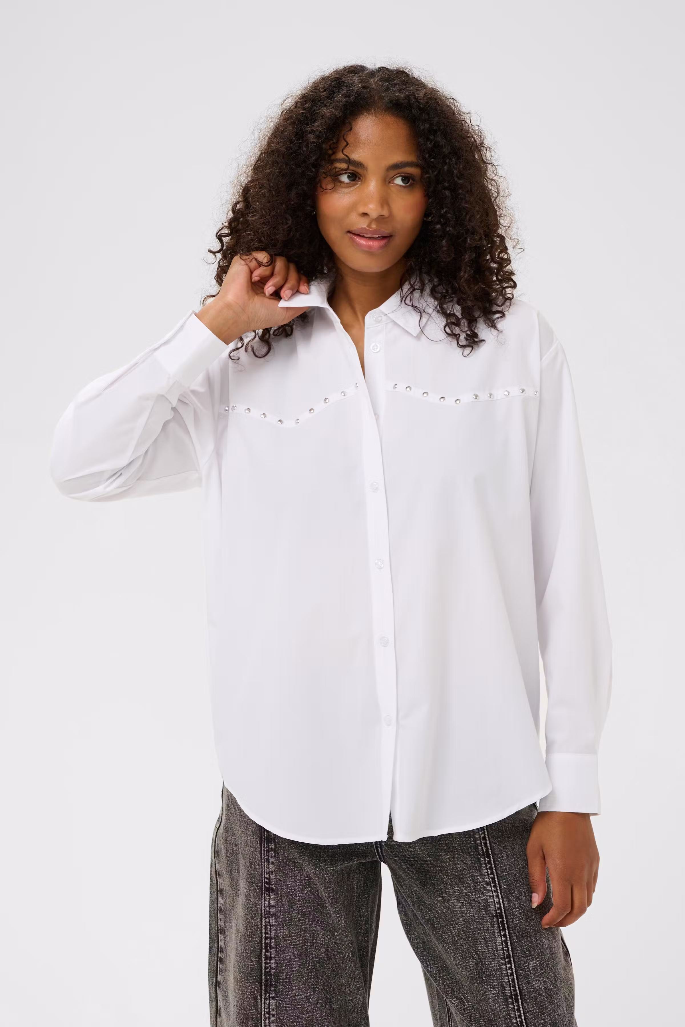 KAsanni Skjorte LOOKBOOK FRONT 10511286-110601