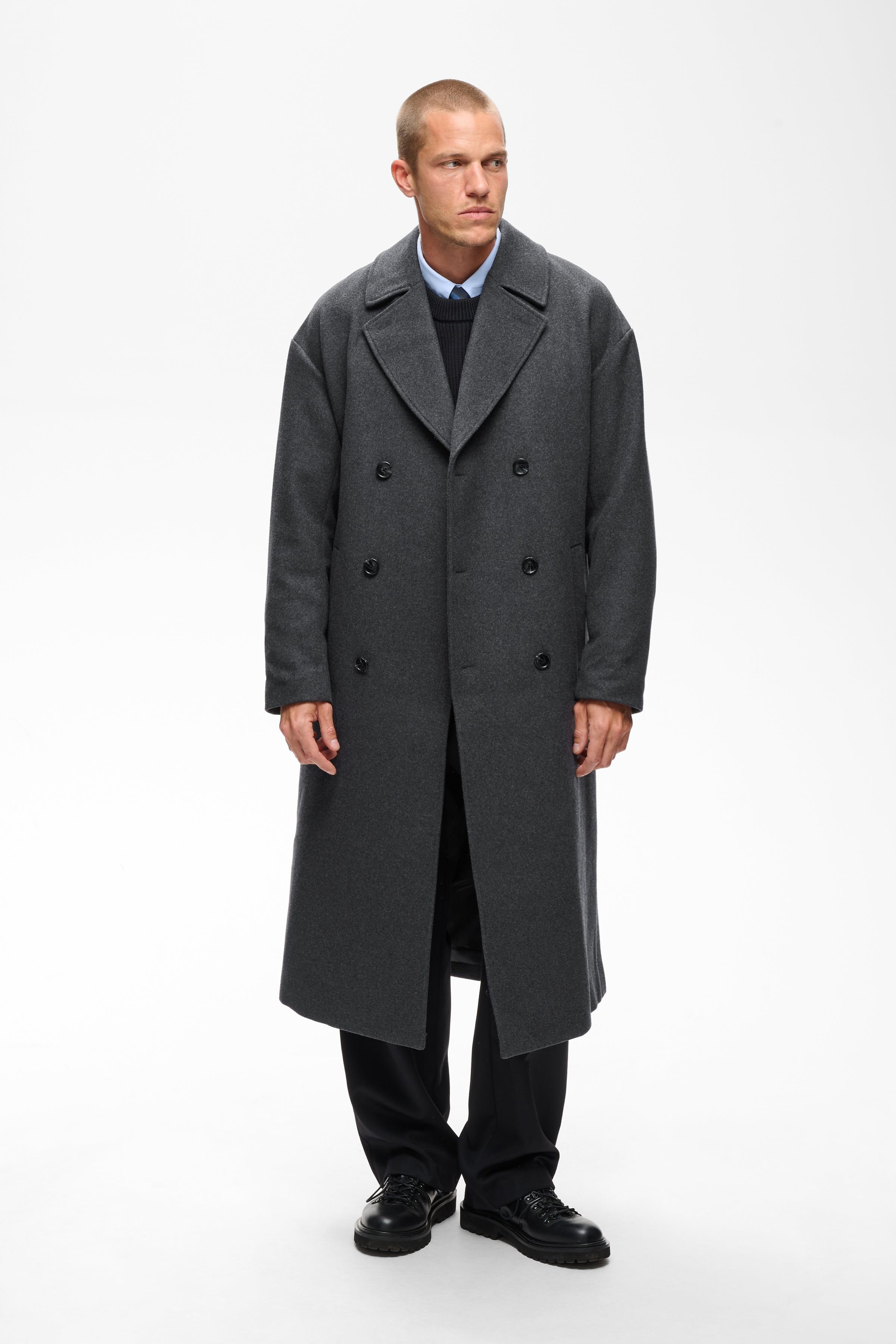 MABullmer Coat LOOKBOOK FRONT 30209471-300271