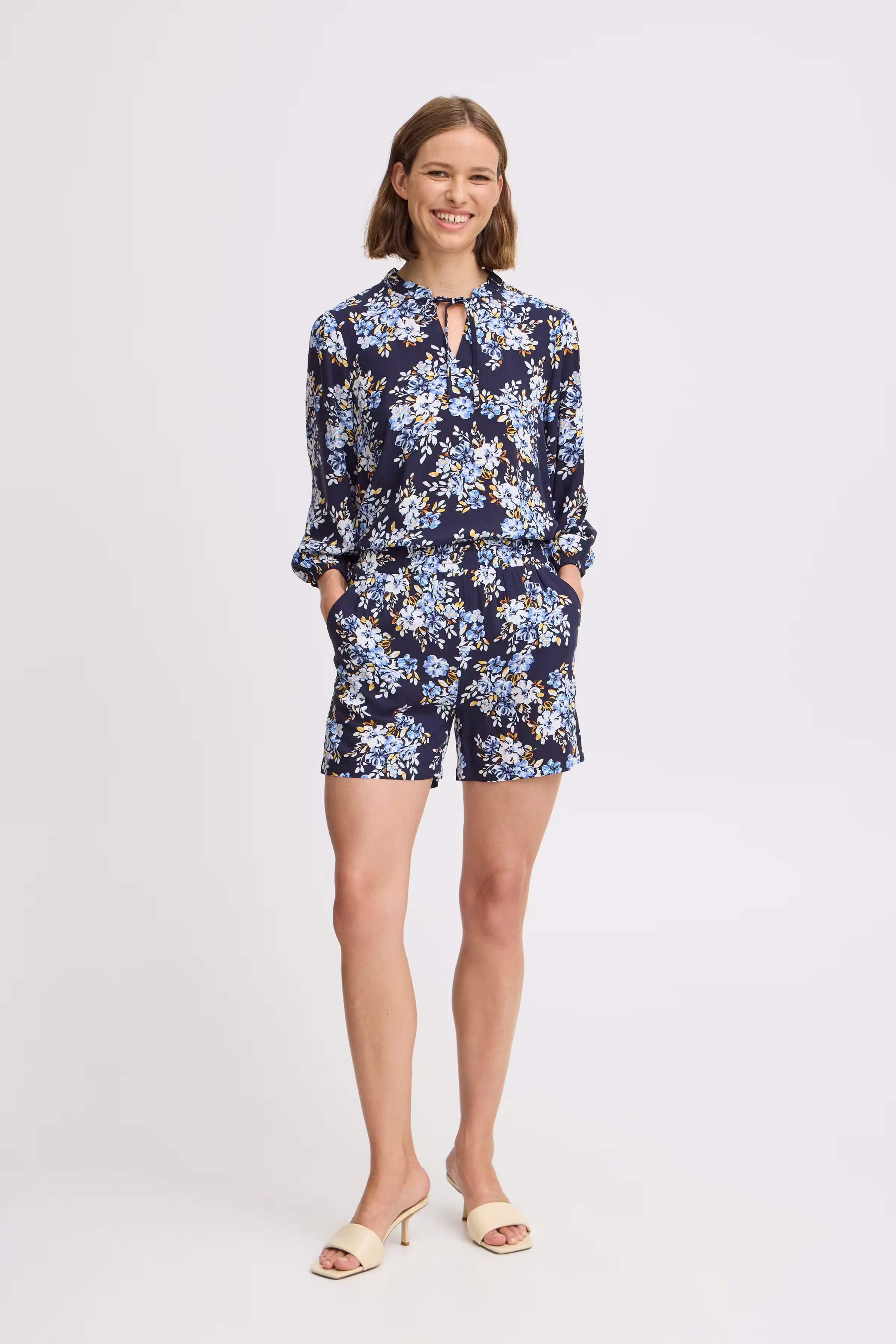 BYMMJOELLA Shorts LOOKBOOK FRONT 20816519-204600