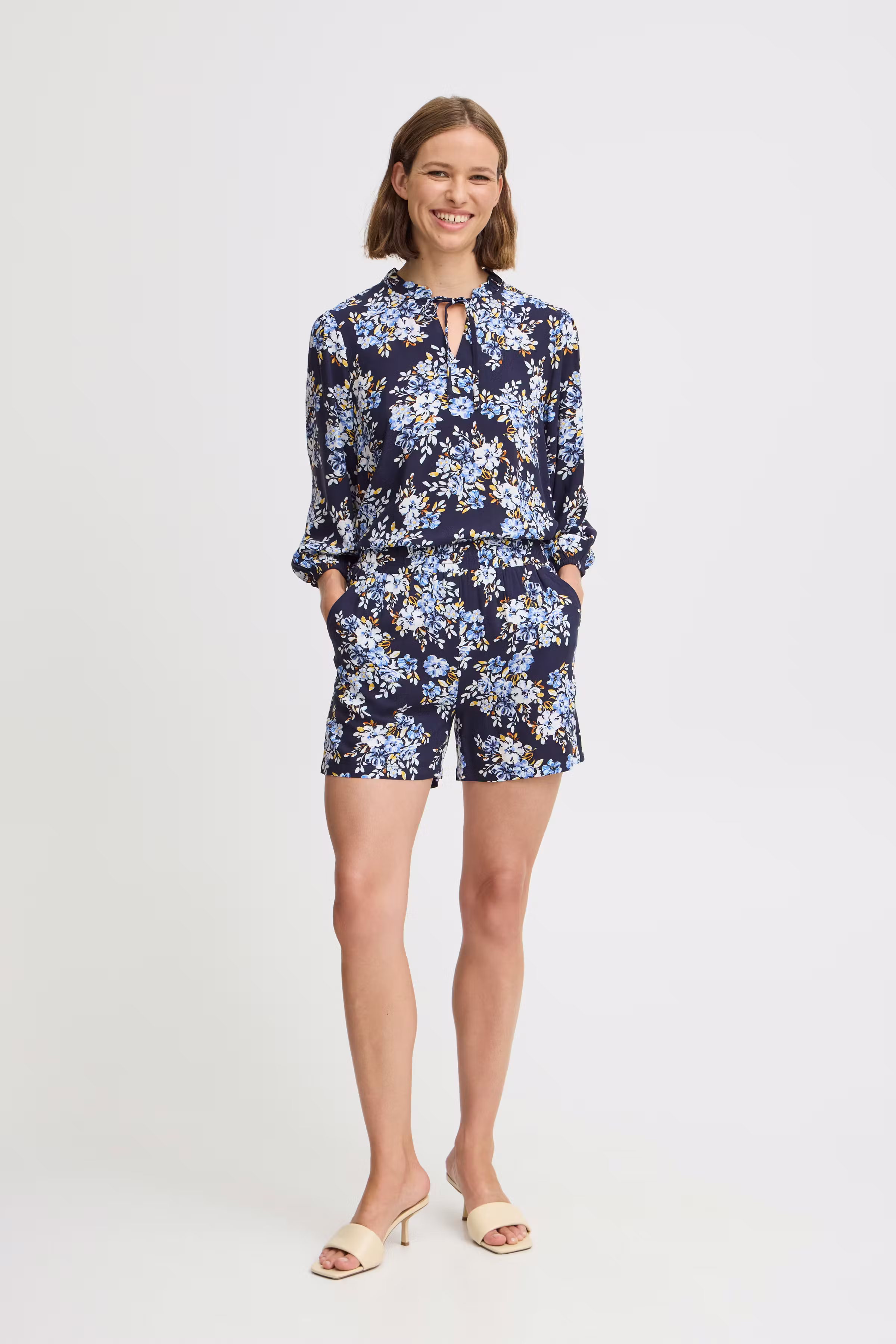 BYMMJOELLA Shorts LOOKBOOK FRONT 20816519-204600