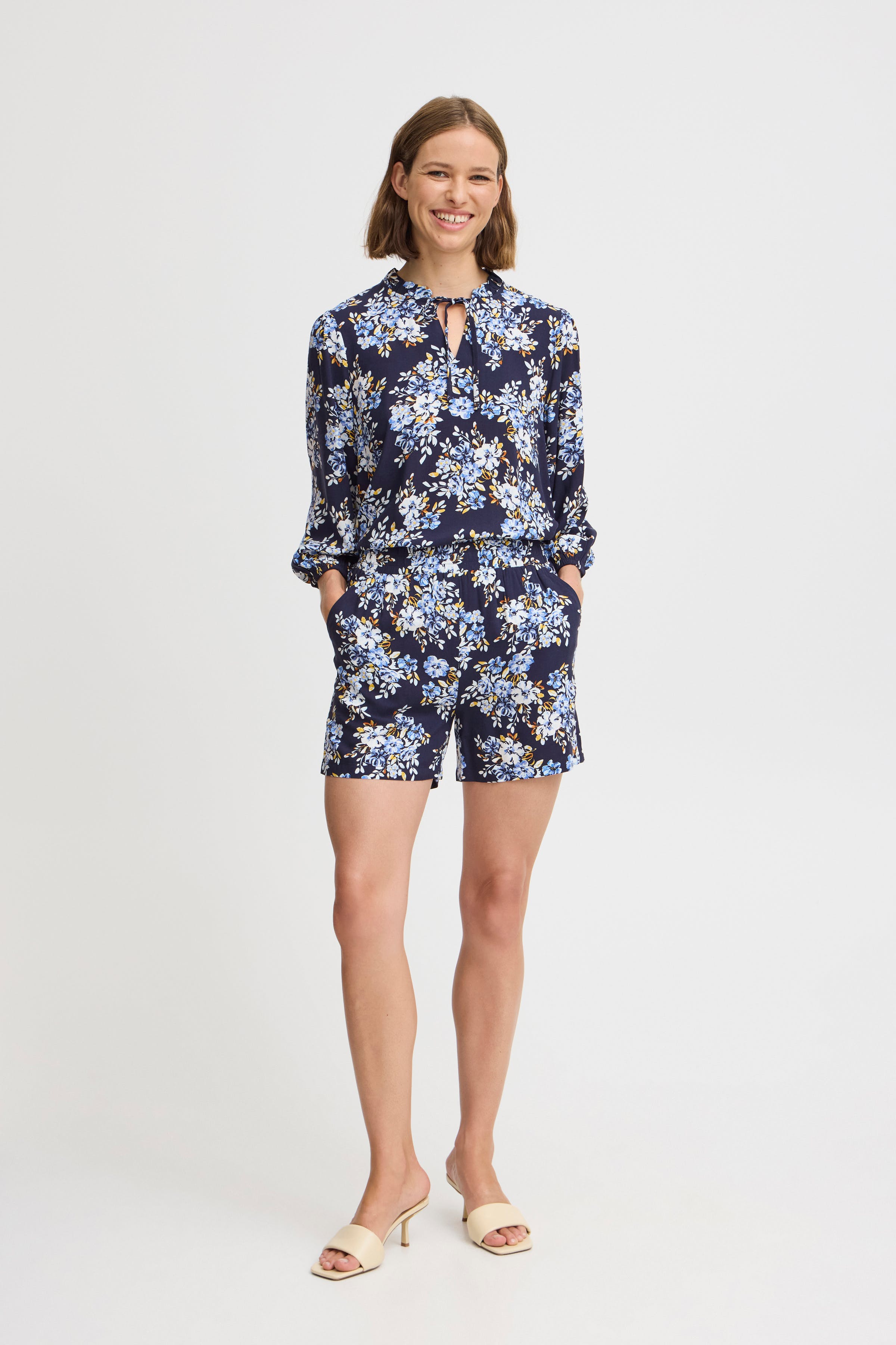 BYMMJOELLA Shorts LOOKBOOK FRONT 20816519-204600