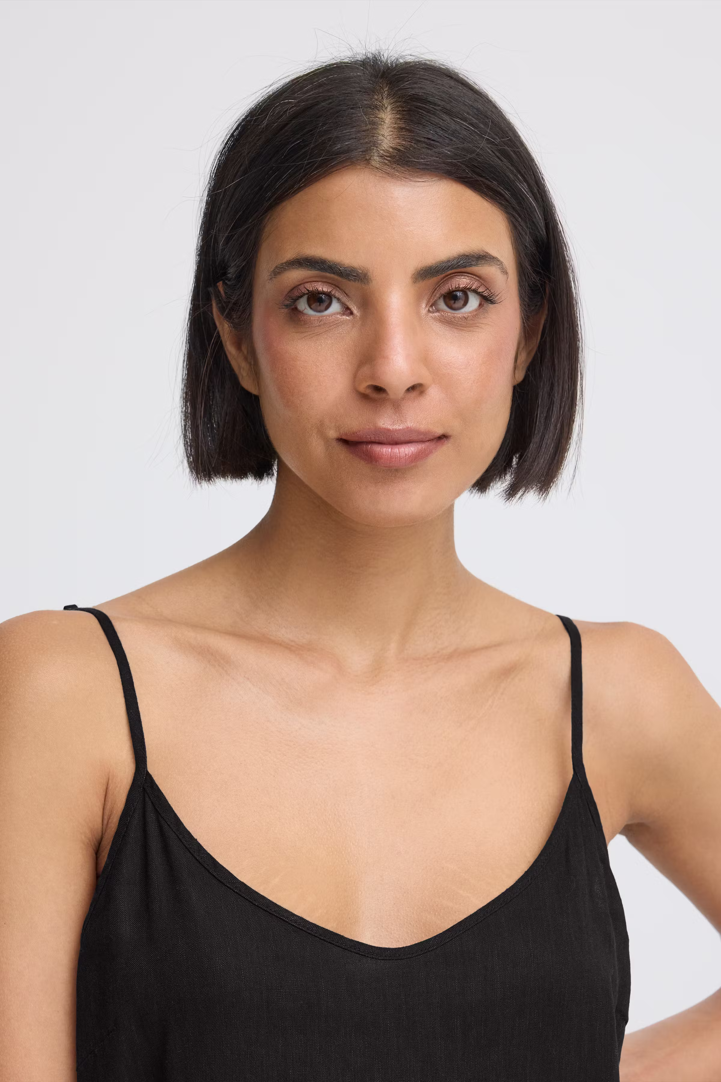 PZLUCA Kjole LOOKBOOK DETAIL 50210433-193911