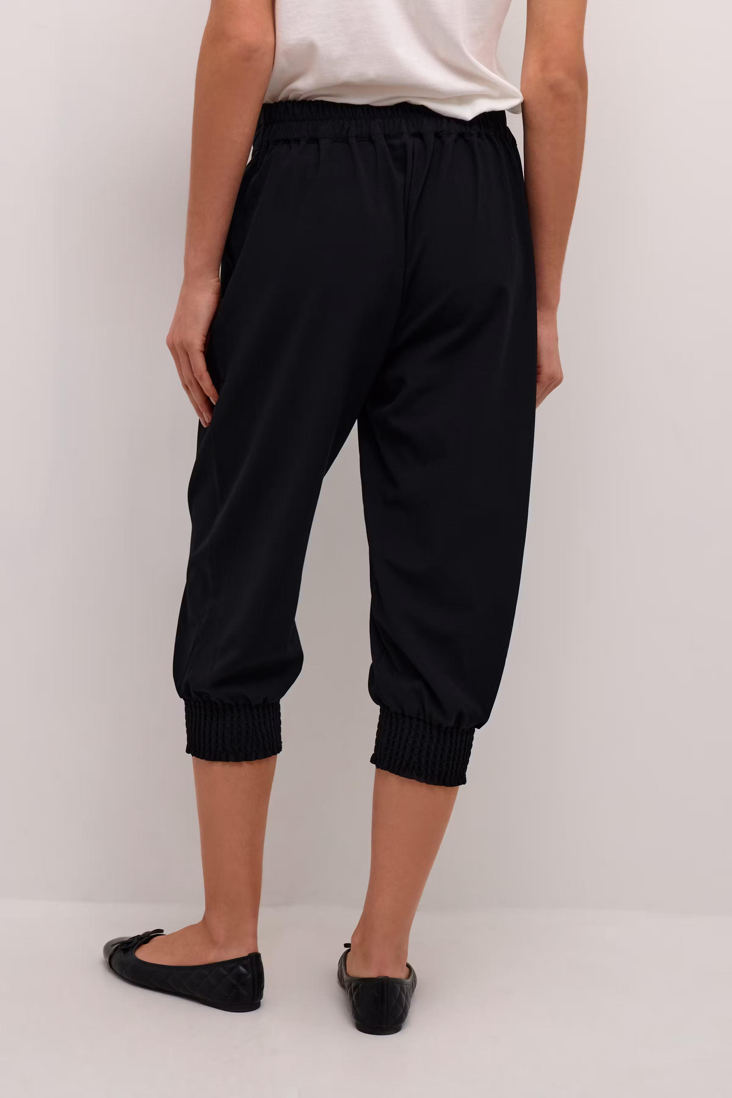 CRCharlott Caprihose LOOKBOOK BACK 10613292-100120